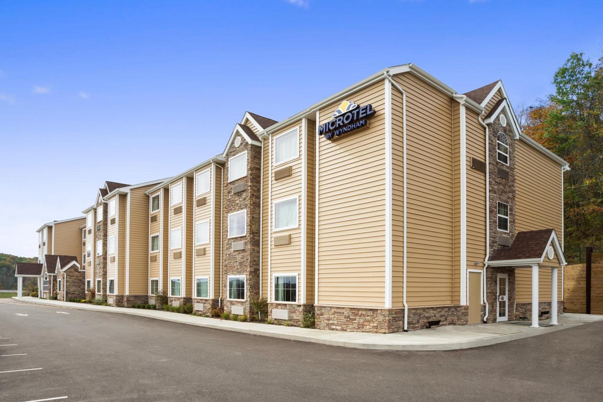 Microtel Inn & Suites by Wyndham Cambridge — hotel in Cambridge