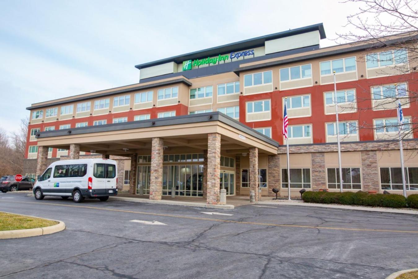 Holiday Inn Express Columbus Airport Easton — hotel in Columbus