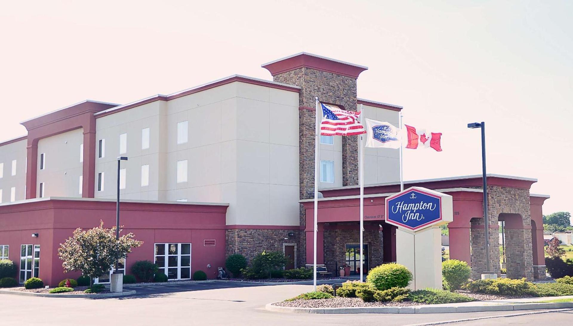 Hampton Inn Watertown — hotel in Watertown