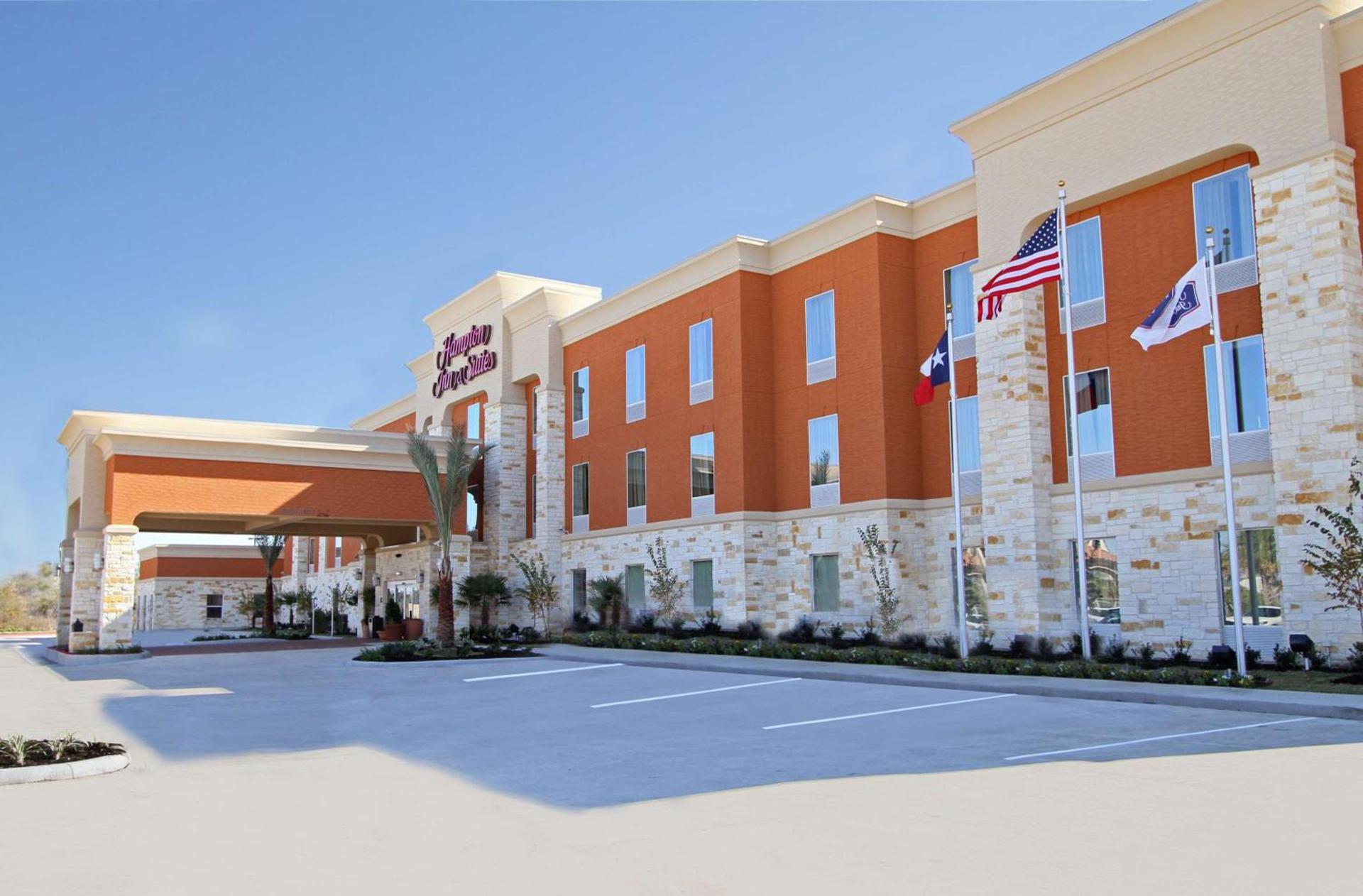 Hampton Inn & Suites Winnie — hotel in Winnie
