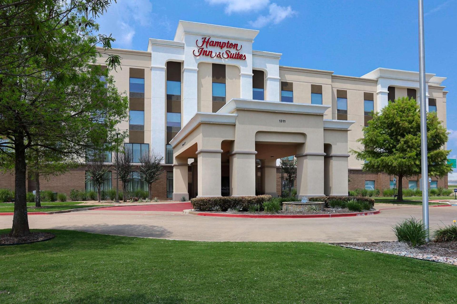 Hampton Inn & Suites Dallas-DeSoto — hotel in DeSoto