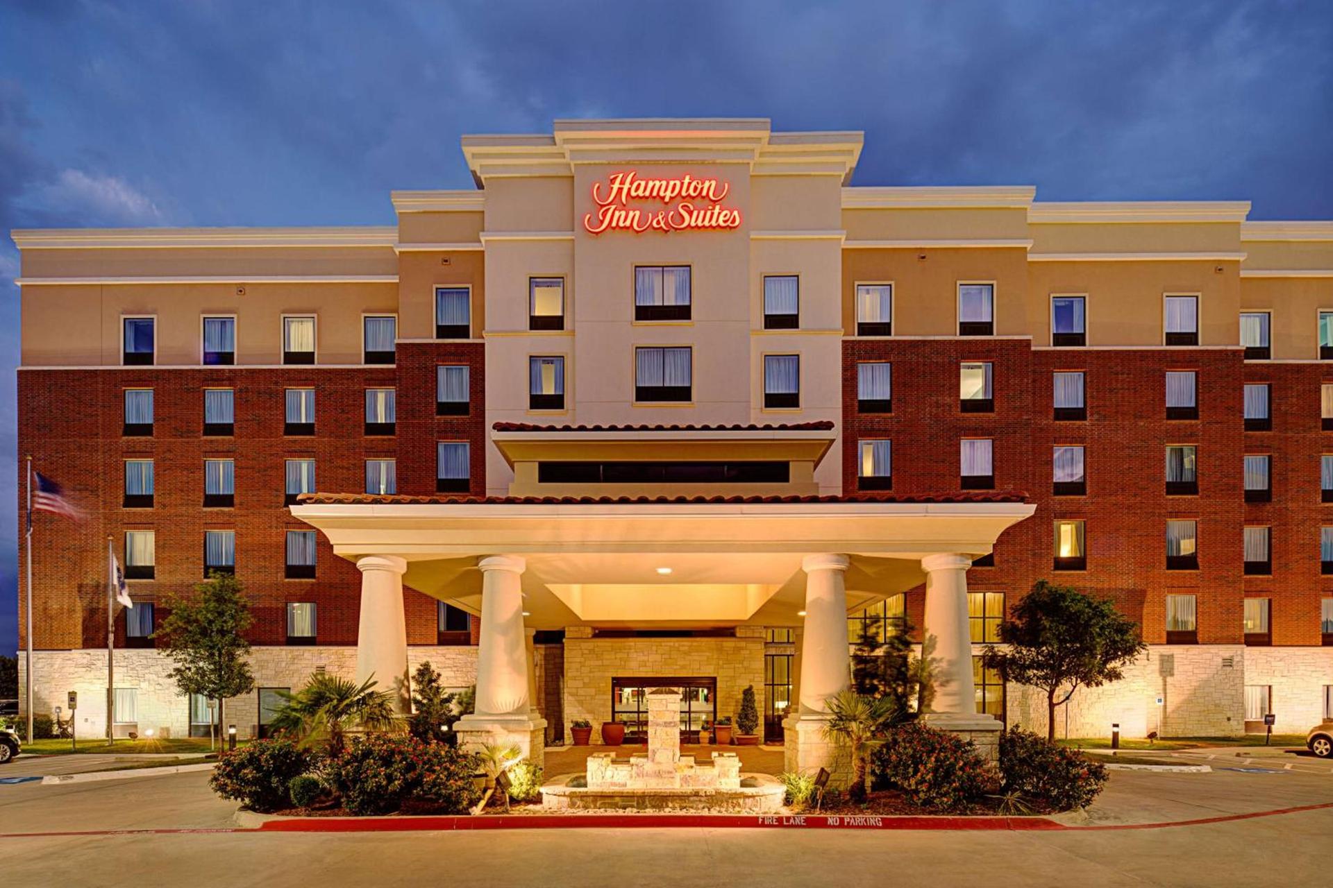 Hampton Inn and Suites Dallas/Lewisville-Vista Ridge Mall — hotel in Lewisville