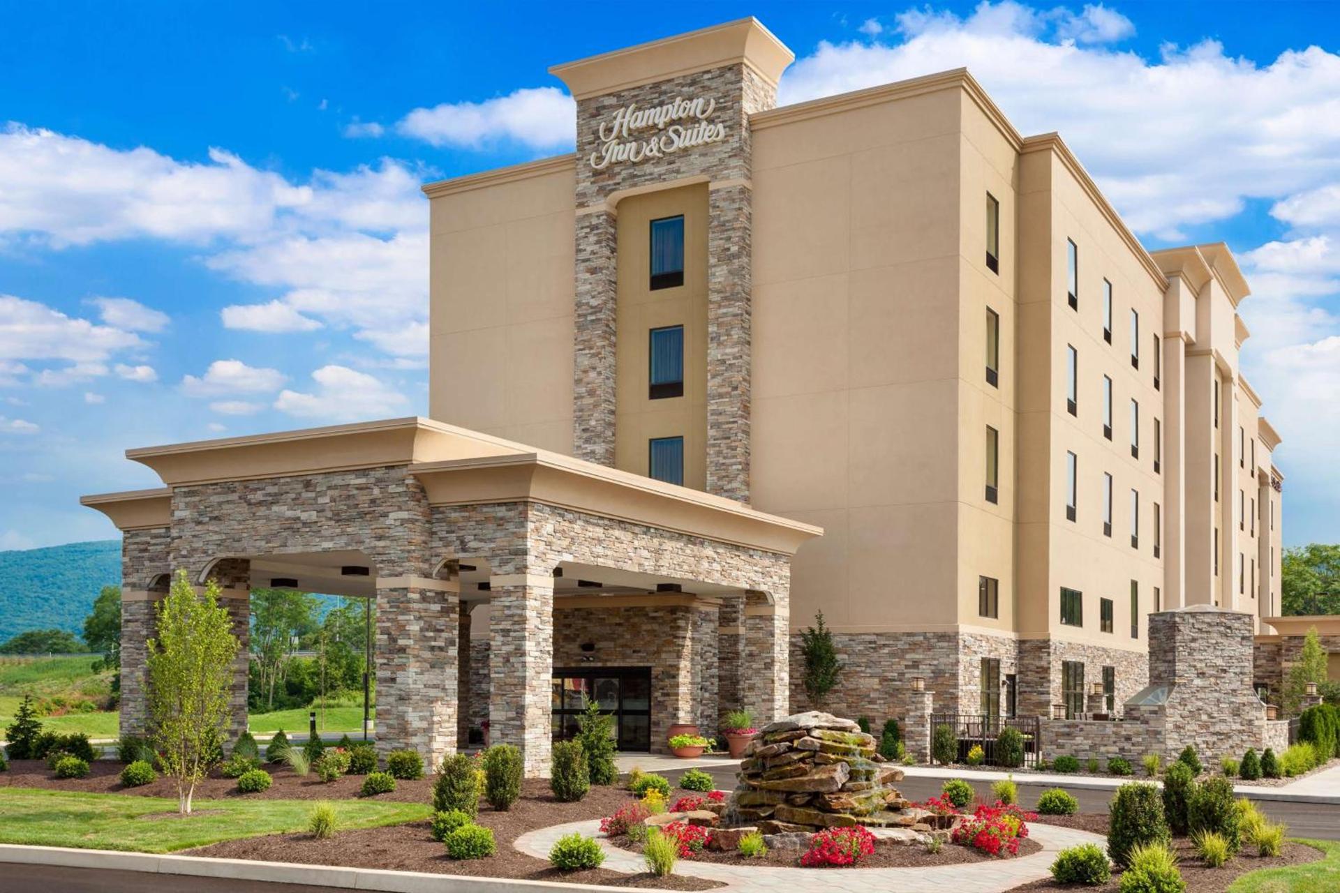 Hampton Inn & Suites Williamsport - Faxon Exit — hotel in Williamsport