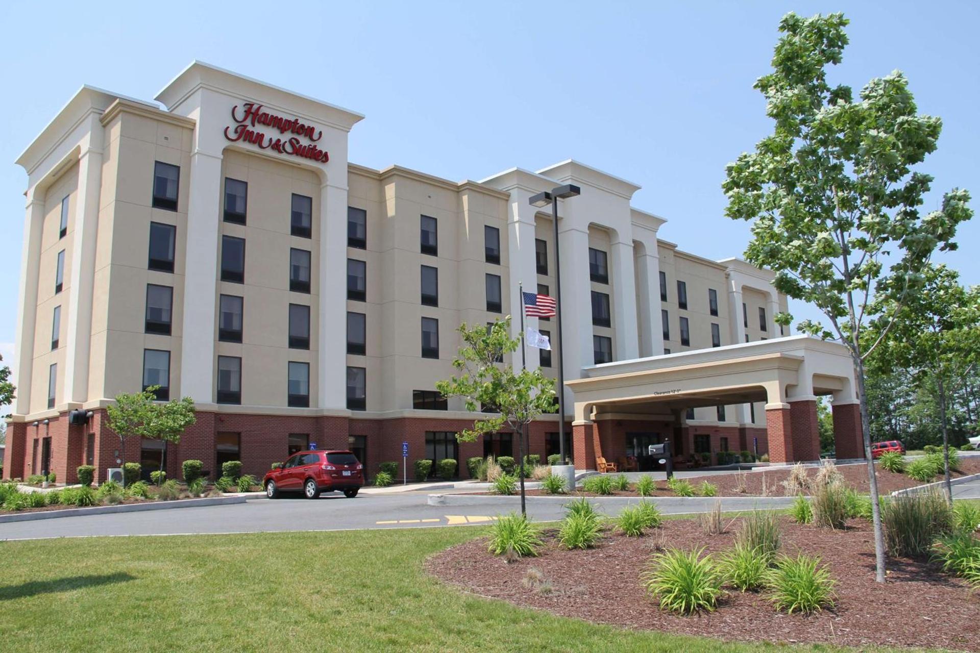 Hampton Inn & Suites Plattsburgh — hotel in Plattsburgh