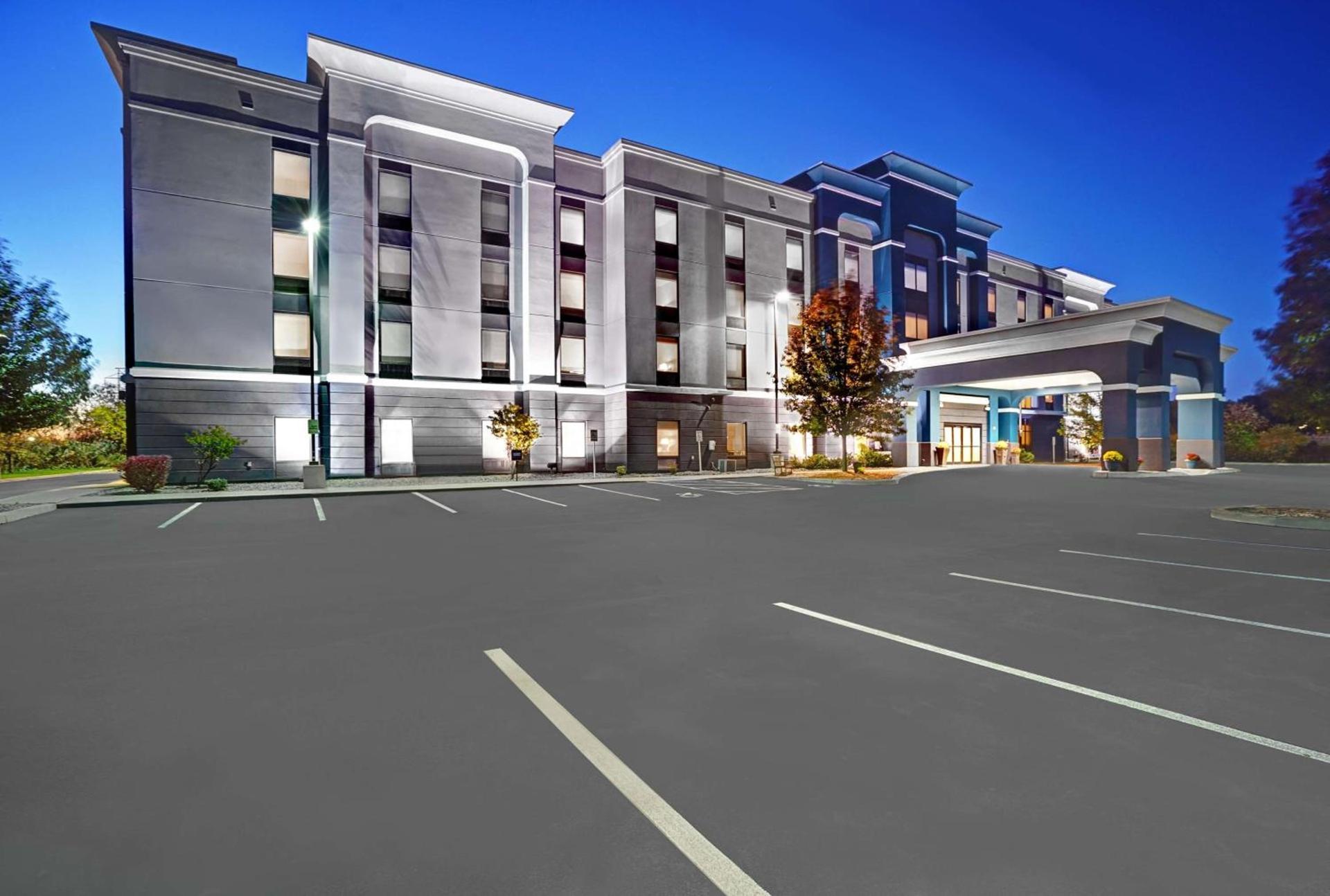 Hampton Inn & Suites by Hilton Syracuse Dewitt — hotel in East Syracuse