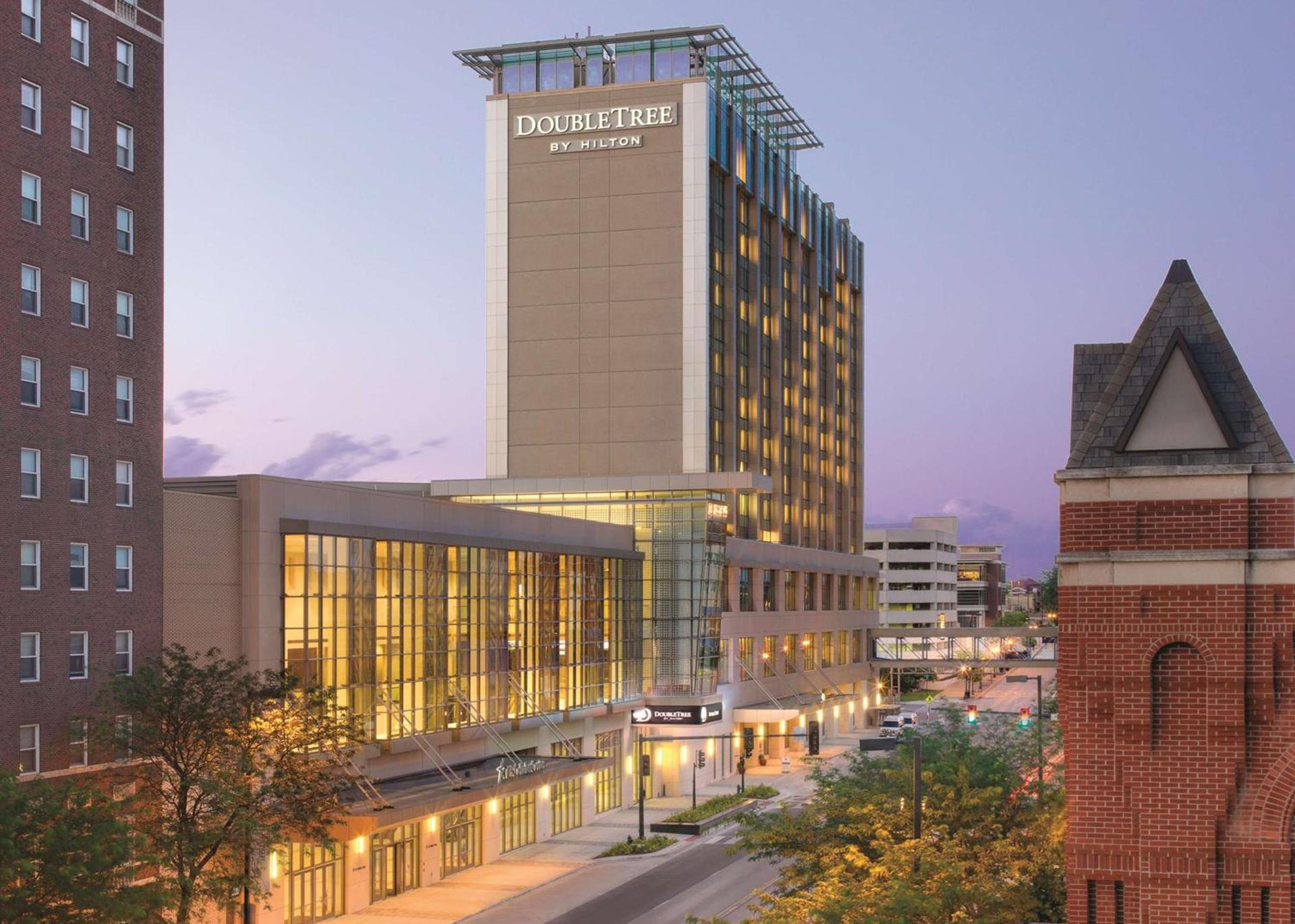 DoubleTree by Hilton Hotel Cedar Rapids Convention Complex — hotel in Cedar Rapids