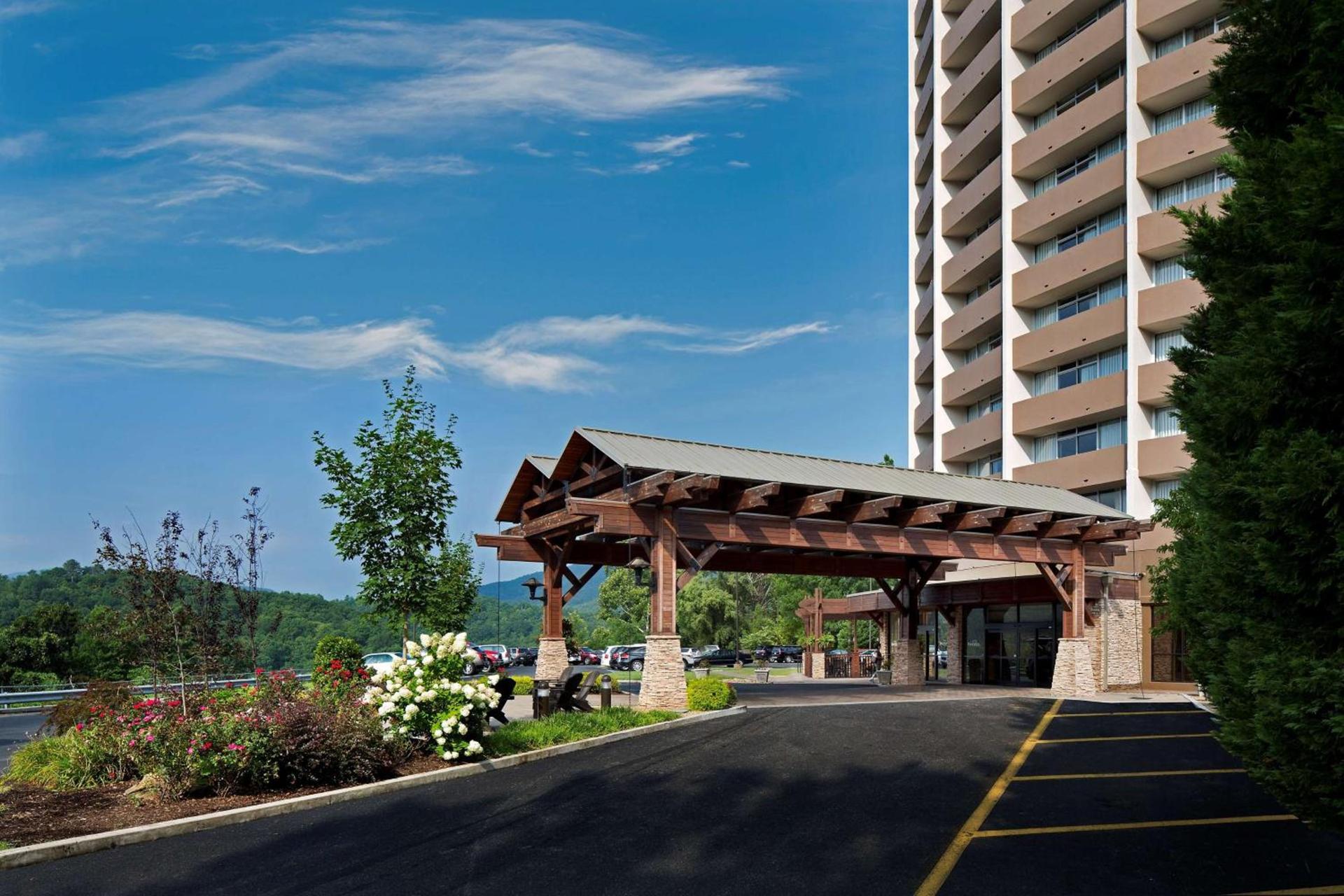 The Park Vista - A DoubleTree by Hilton Hotel - Gatlinburg — hotel in Gatlinburg