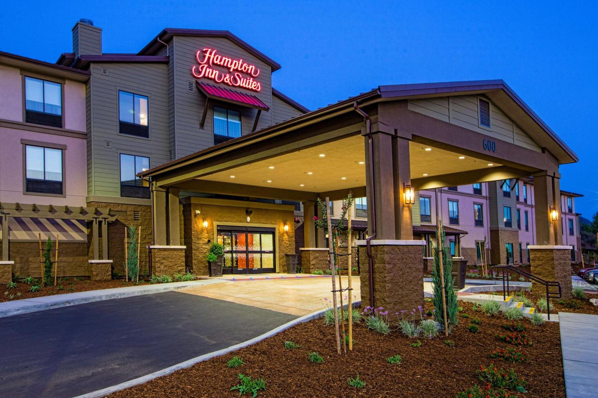 Hampton Inn & Suites Buellton/Santa Ynez Valley, Ca — hotel in Buellton