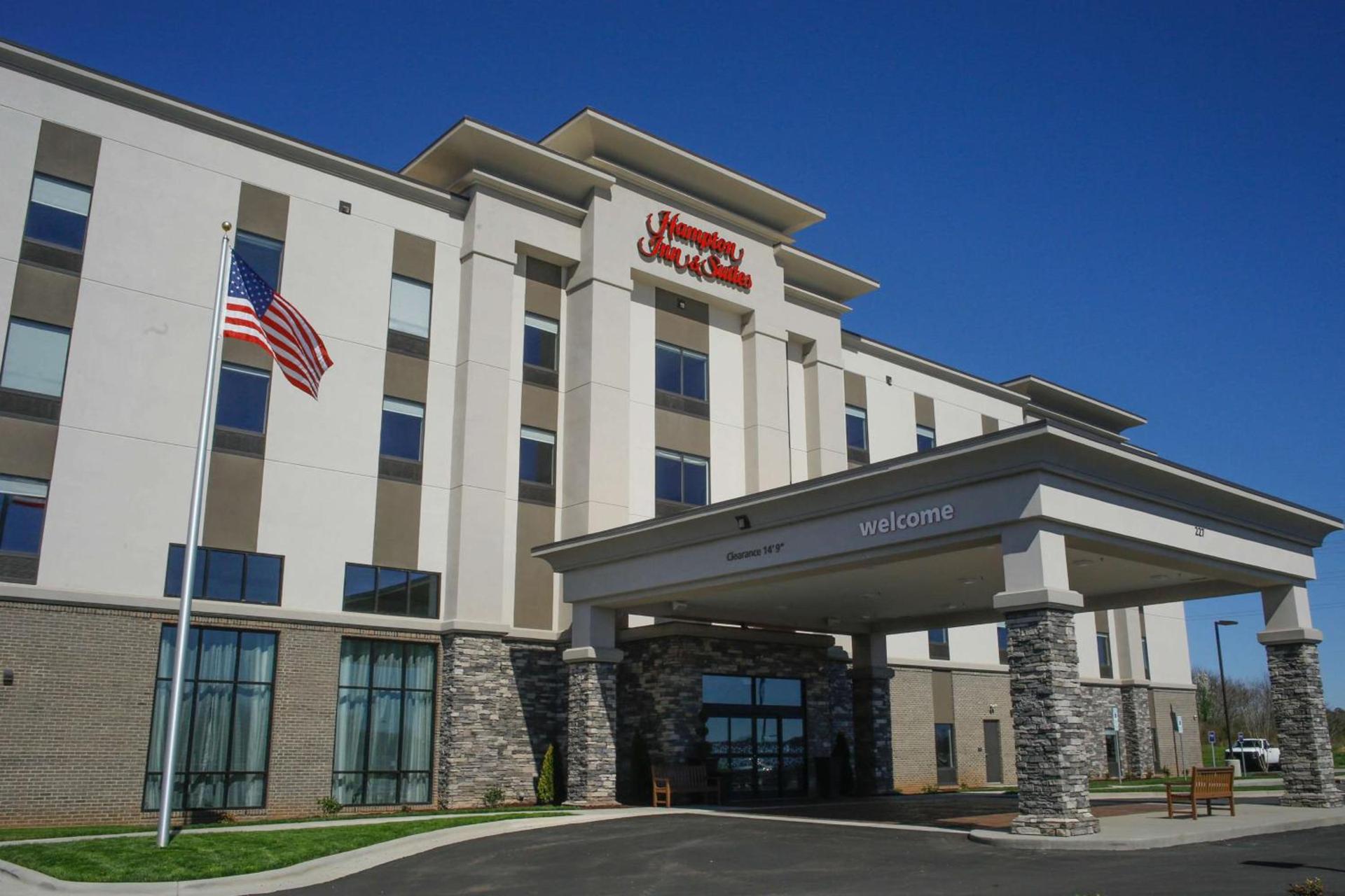 Hampton Inn & Suites Forest City — hotel in Forest City