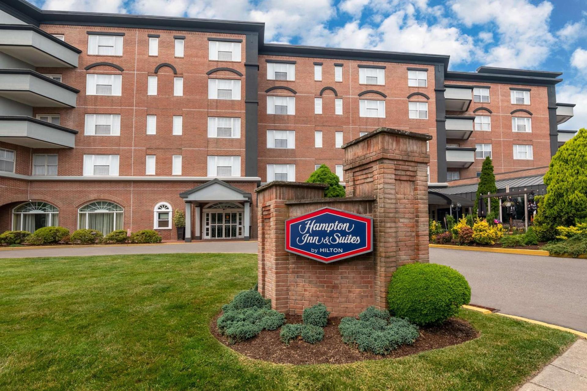 Hampton Inn & Suites Stamford — hotel in Stamford
