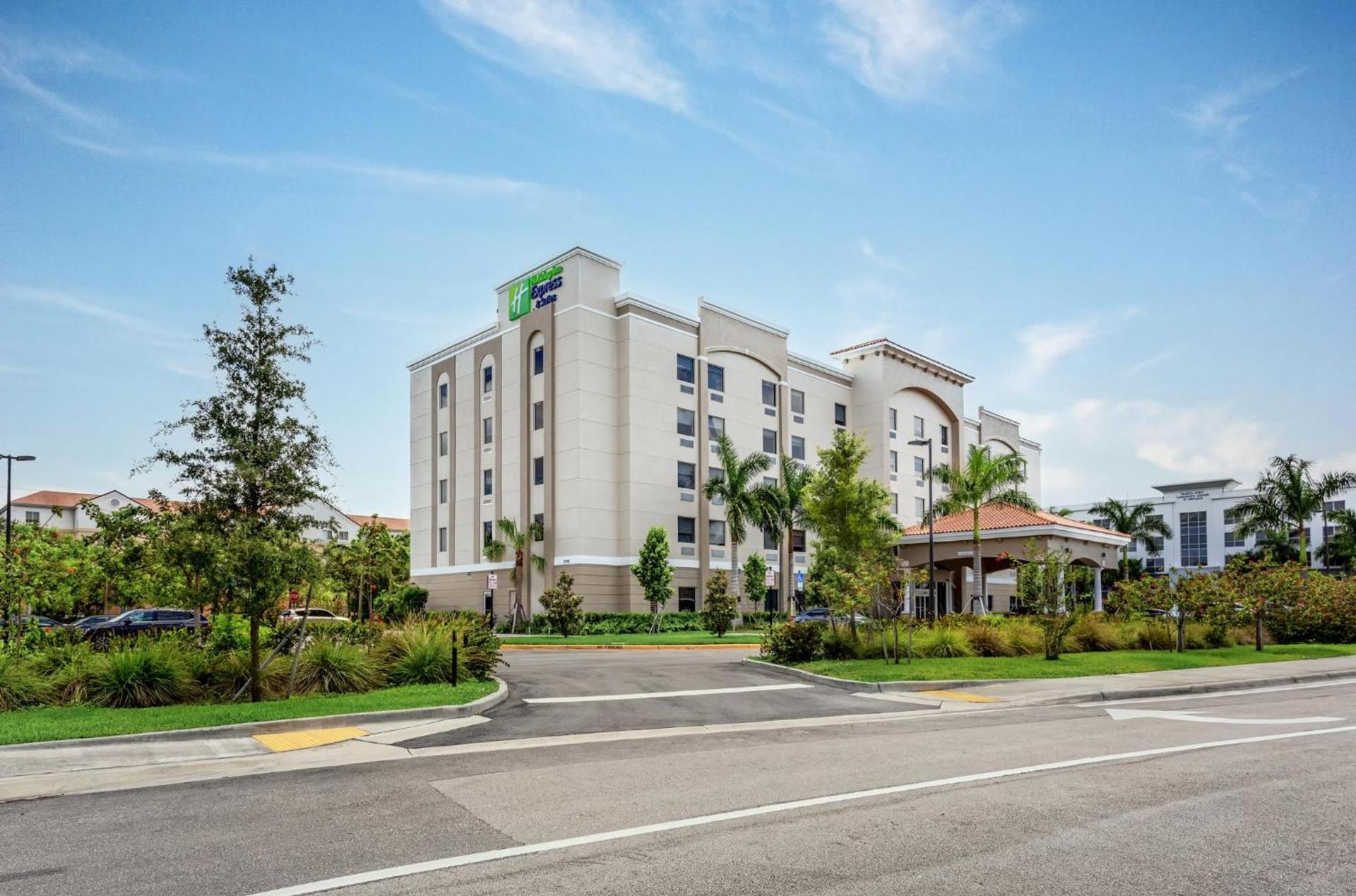 Holiday Inn Express & Suites - Miramar by IHG — hotel in Miramar