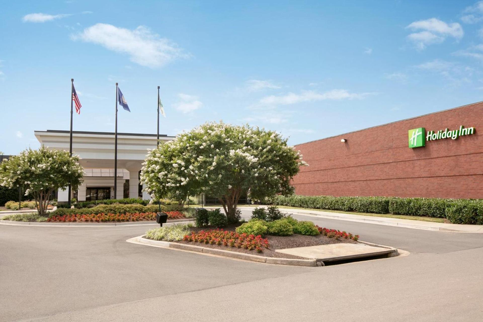 Holiday Inn Washington-Dulles International Airport by IHG — hotel in Sterling