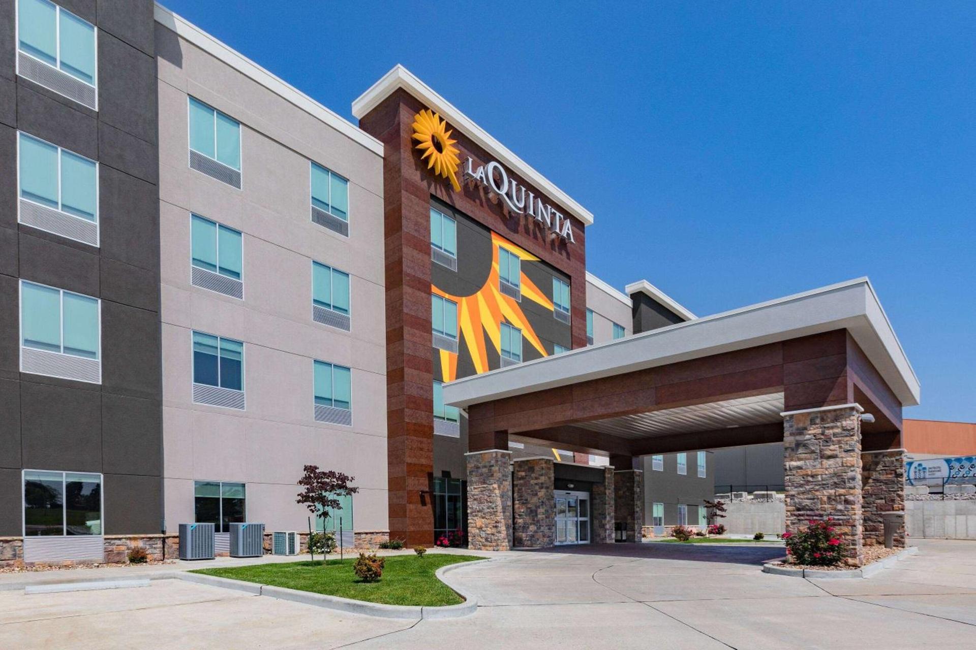 La Quinta Inn & Suites by Wyndham Jackson-Cape Girardeau — hotel in Jackson
