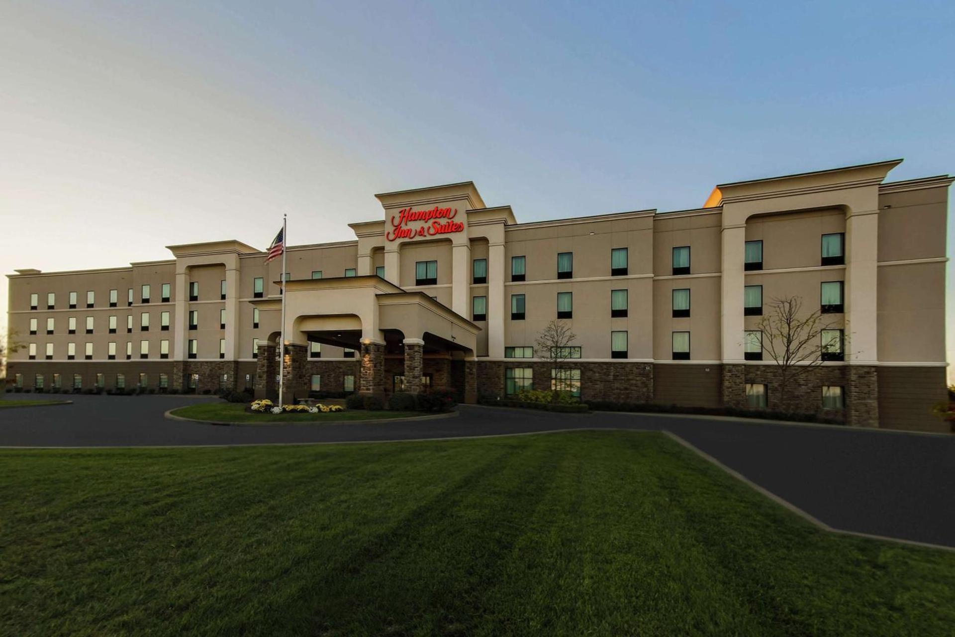 Hampton Inn & Suites Wheeling - The Highlands — hotel in Triadelphia