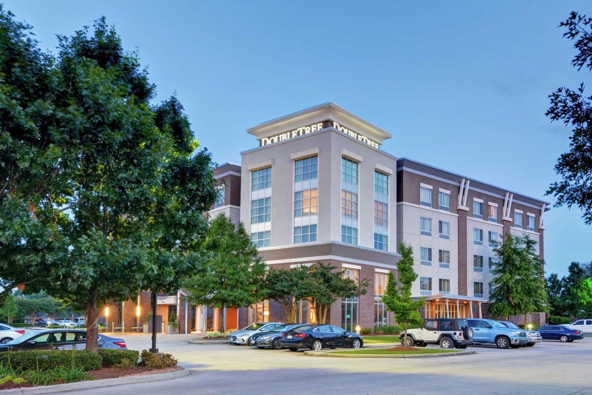 DoubleTree by Hilton Hotel Baton Rouge — hotel in Baton Rouge
