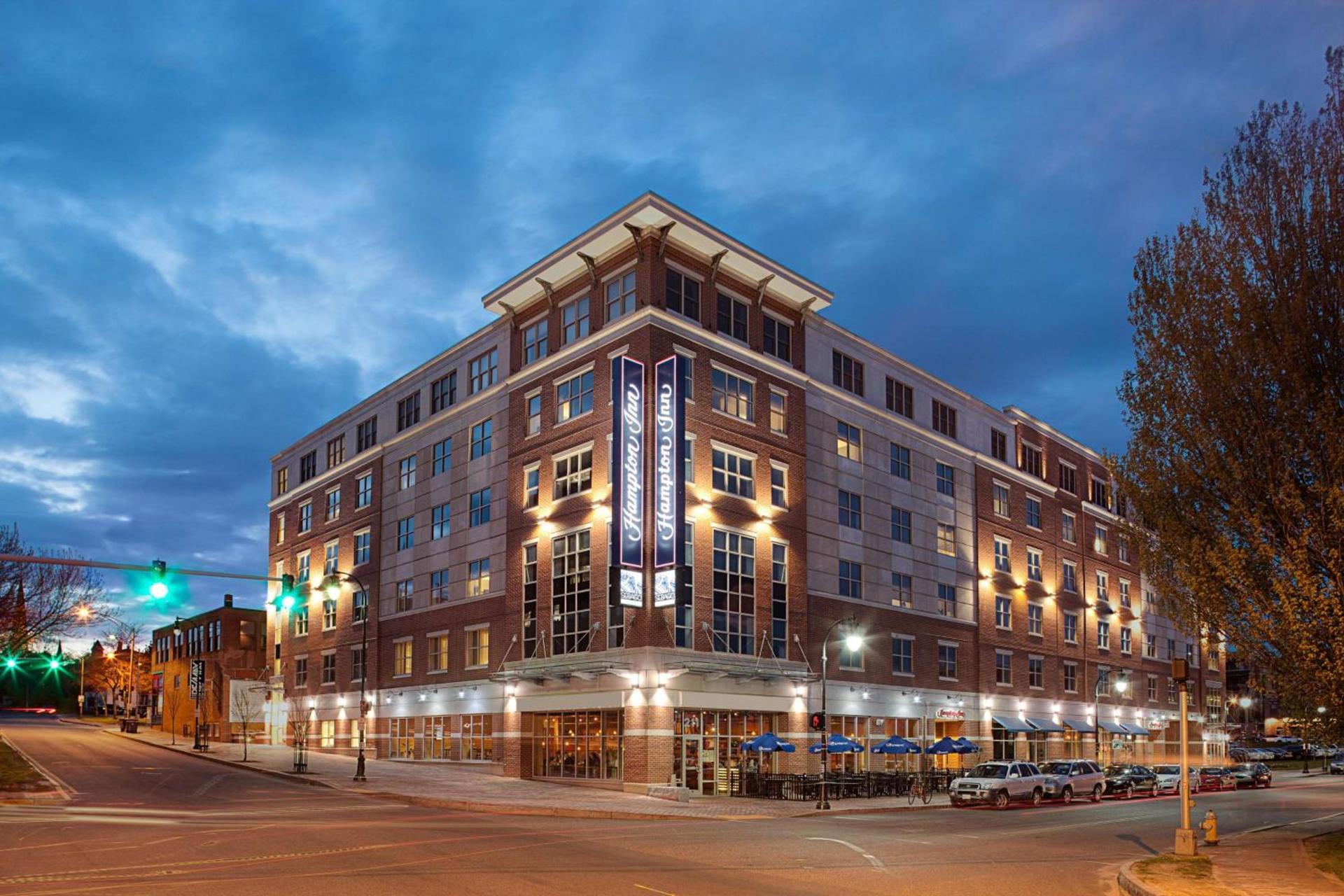 Hampton Inn Portland Downtown Waterfront — hotel in Portland