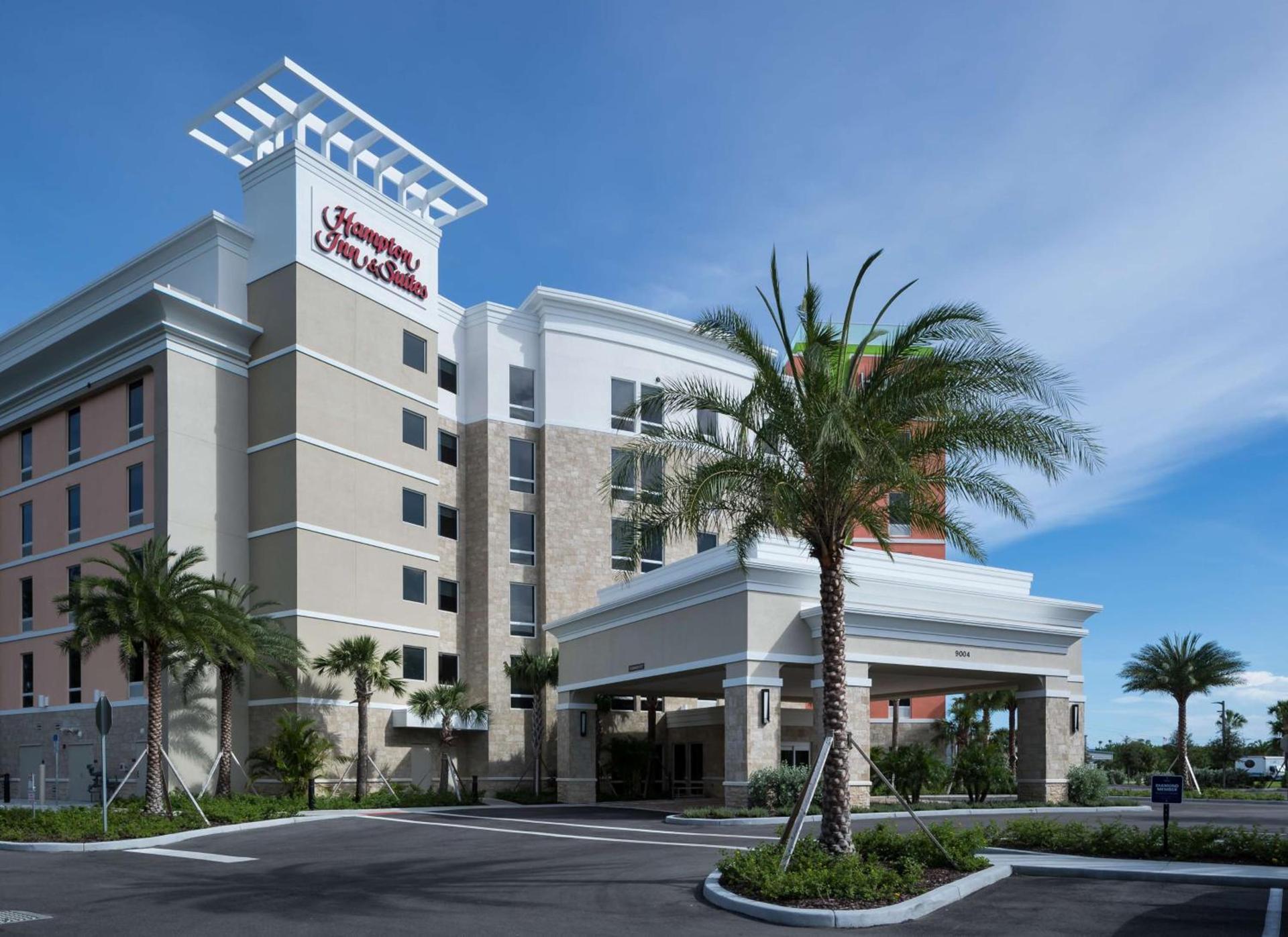 Hampton Inn & Suites Cape Canaveral Cruise Port, Fl — hotel in Cape Canaveral