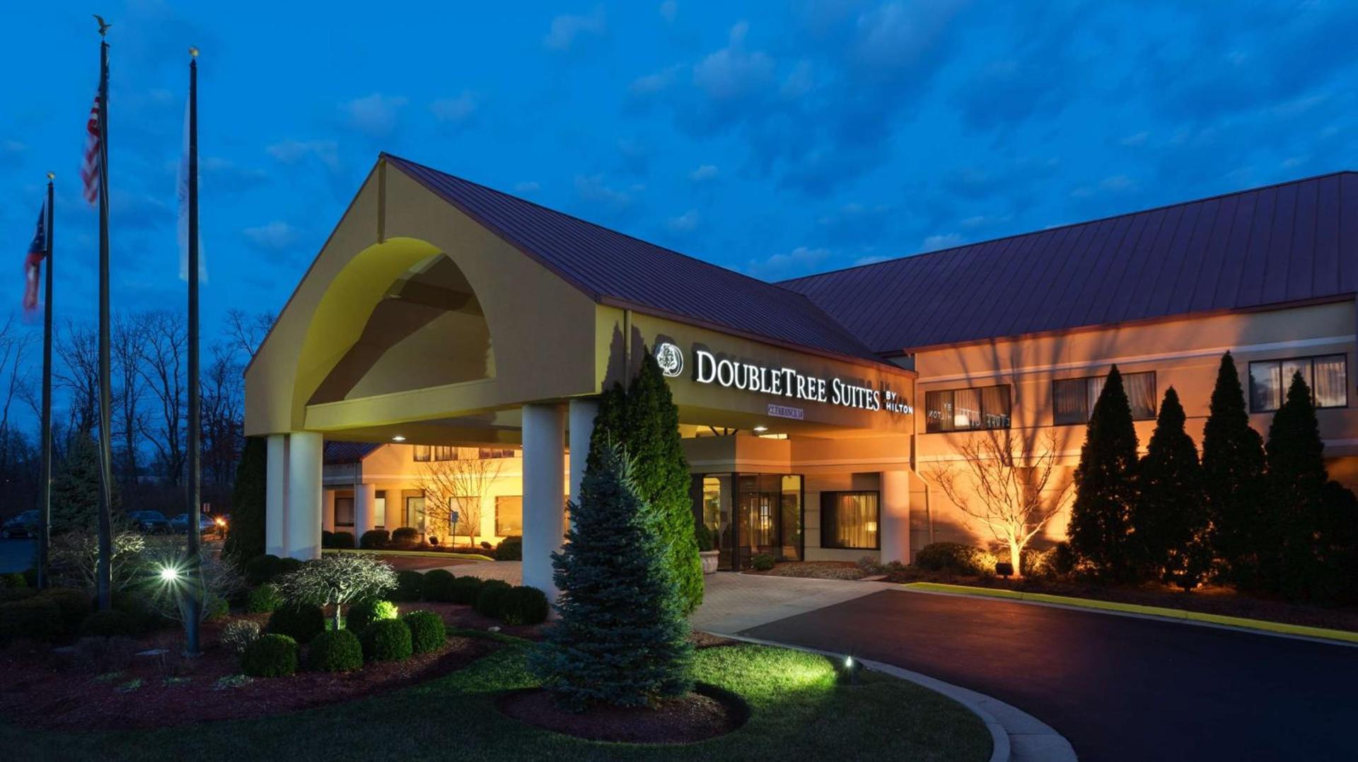 DoubleTree Suites by Hilton Hotel Cincinnati - Blue Ash — hotel in Sharonville