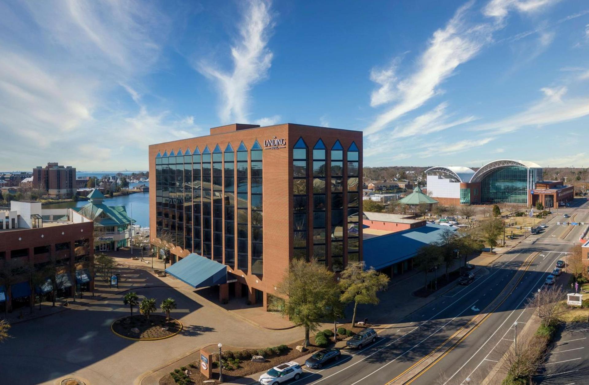 The Landing at Hampton Marina, Tapestry Collection by Hilton — hotel in Hampton