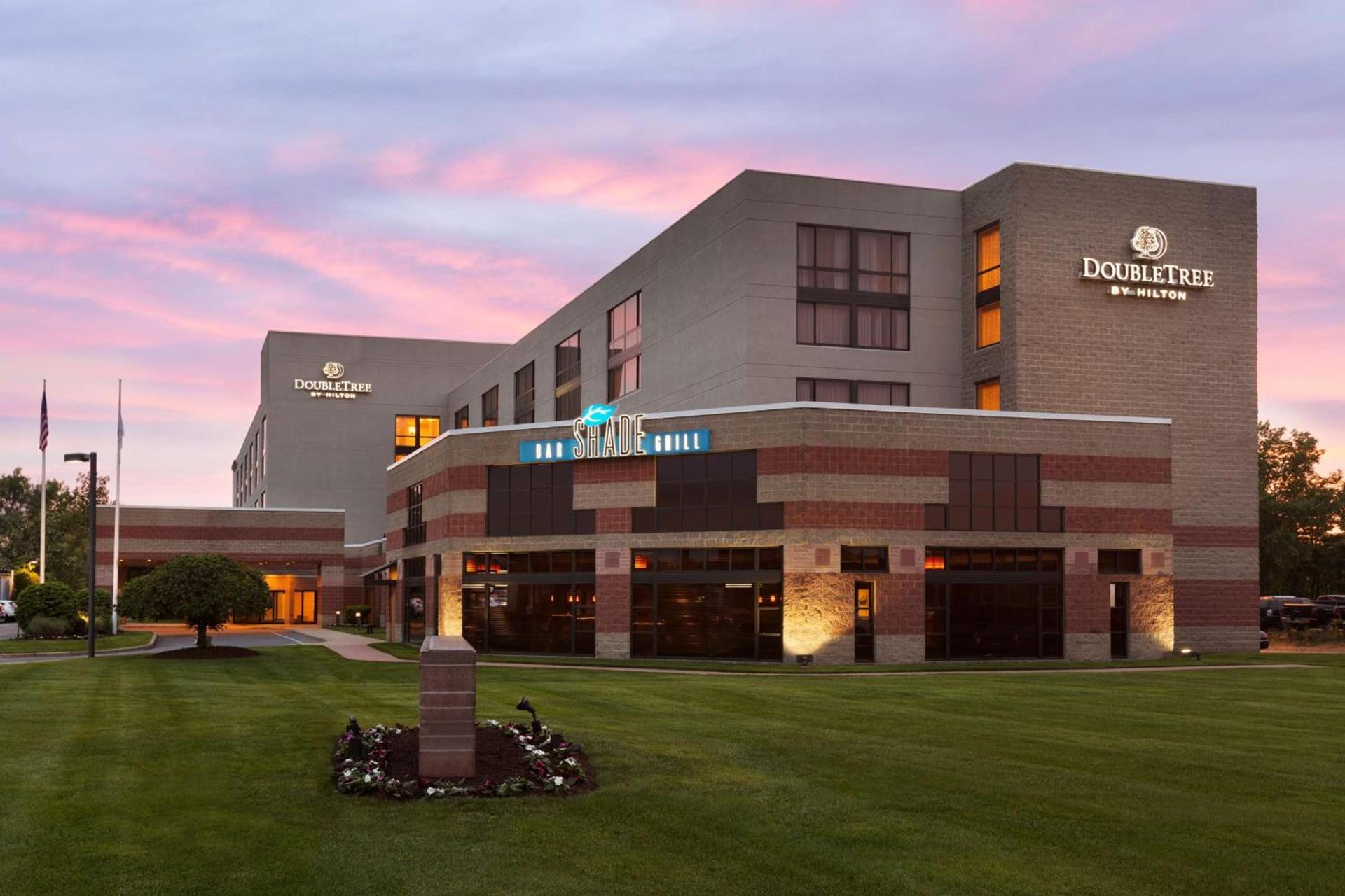DoubleTree by Hilton Bradley International Airport — hotel in Windsor Locks