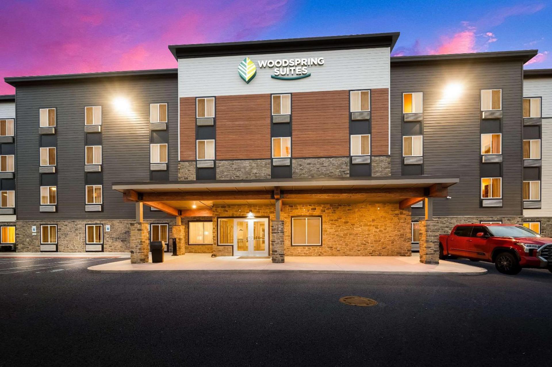 WoodSpring Suites Wixom - Novi — hotel in Wixom