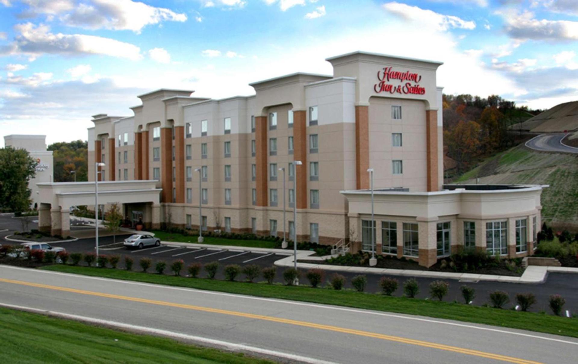 Hampton Inn & Suites Pittsburgh-Meadow Lands — hotel in Washington