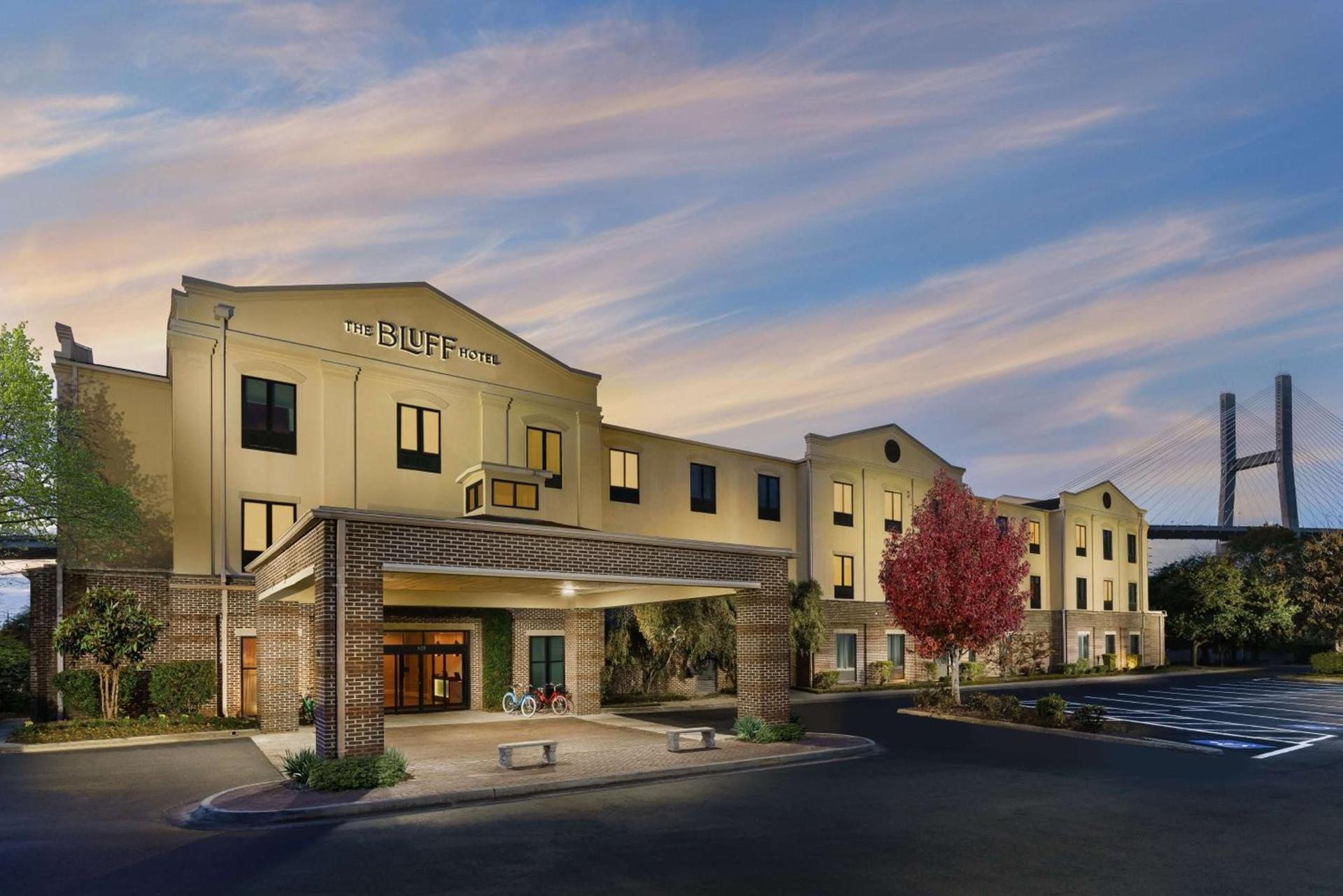 The Bluff Savannah Historic District, Tapestry by Hilton — hotel in Savannah