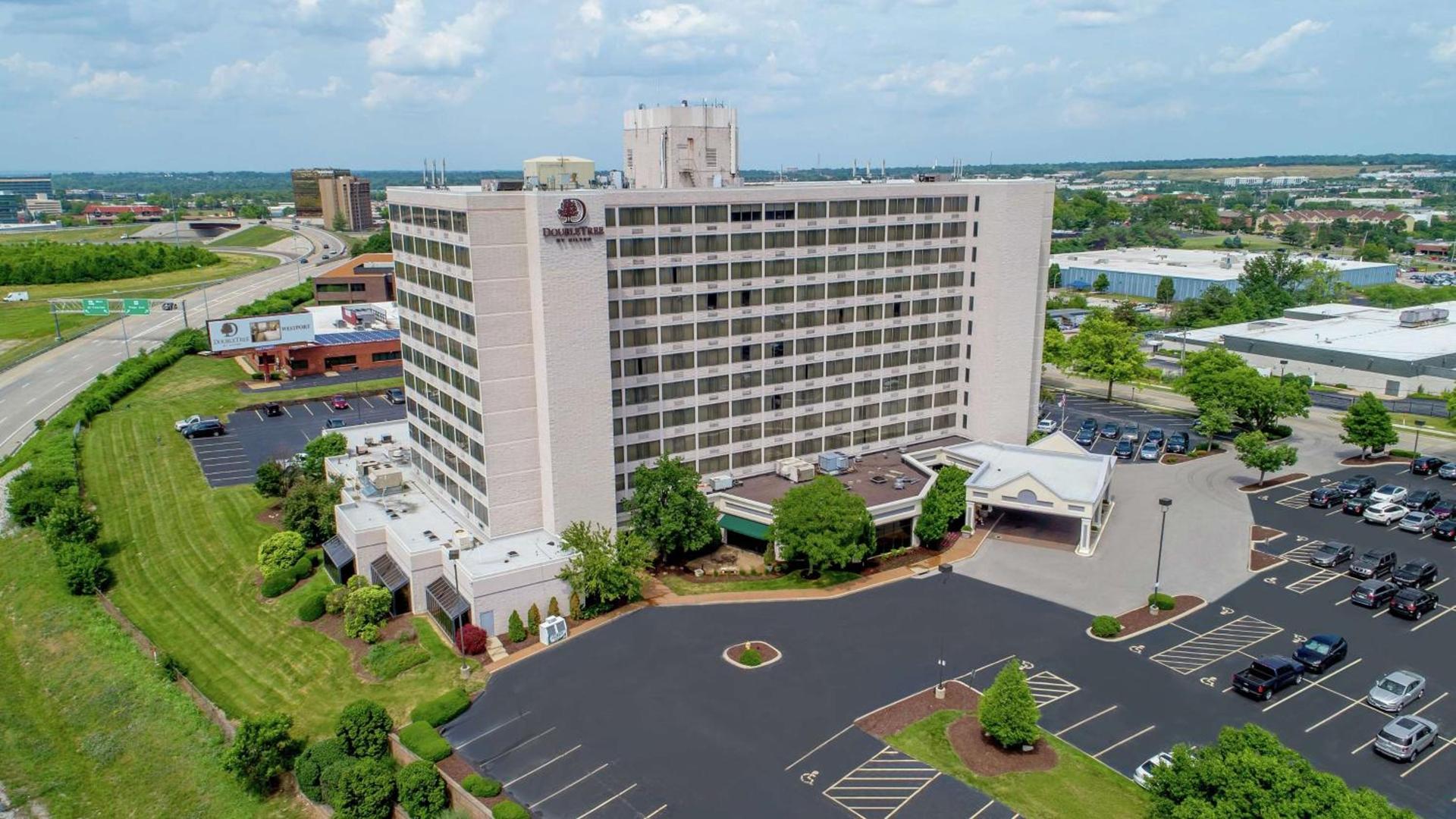 DoubleTree by Hilton St. Louis at Westport — hotel in Maryland Heights
