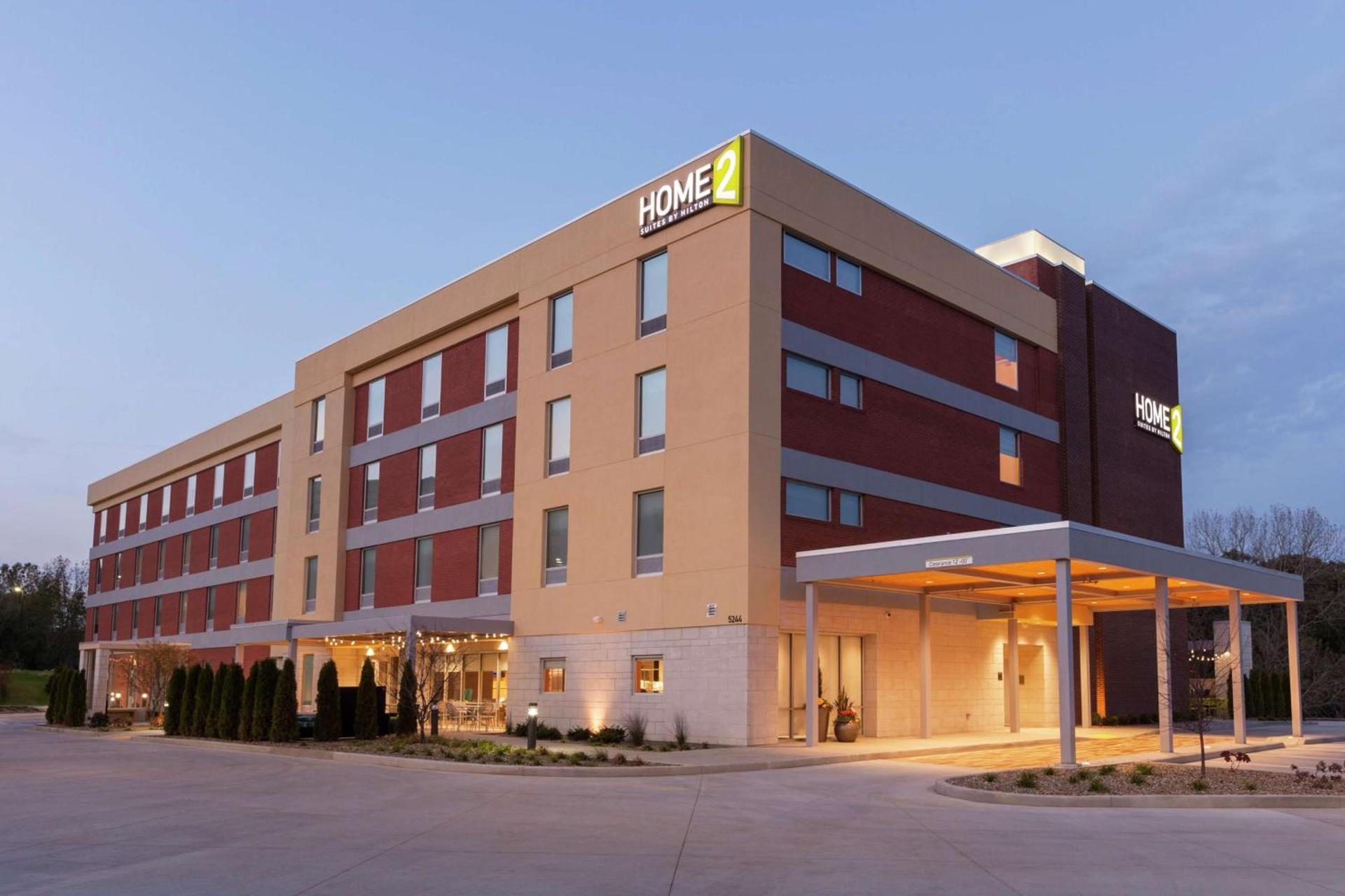 Home2 Suites by Hilton Canton — hotel in North Canton