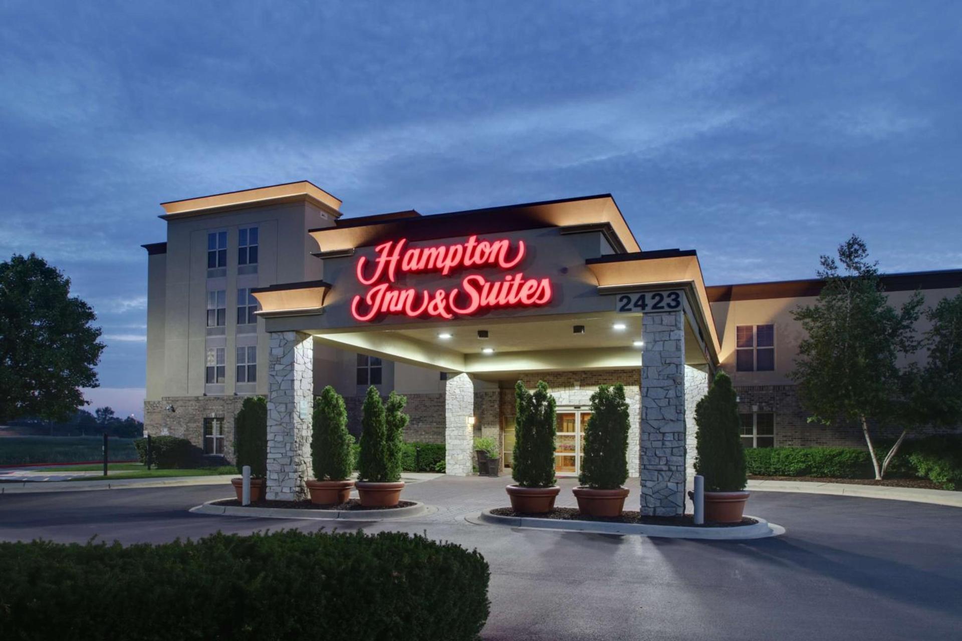 Hampton Inn & Suites Chicago/Aurora — hotel in Aurora