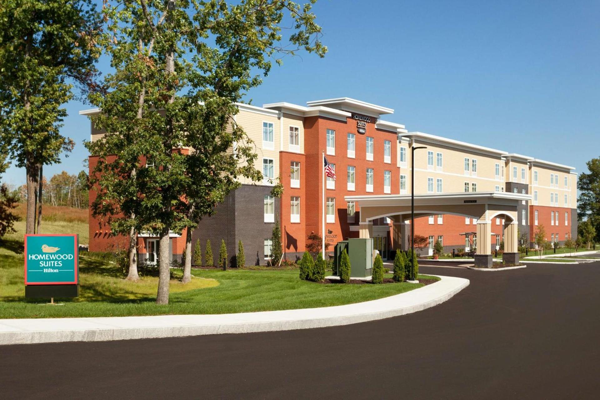 Homewood Suites by Hilton Gateway Hills Nashua — hotel in Nashua