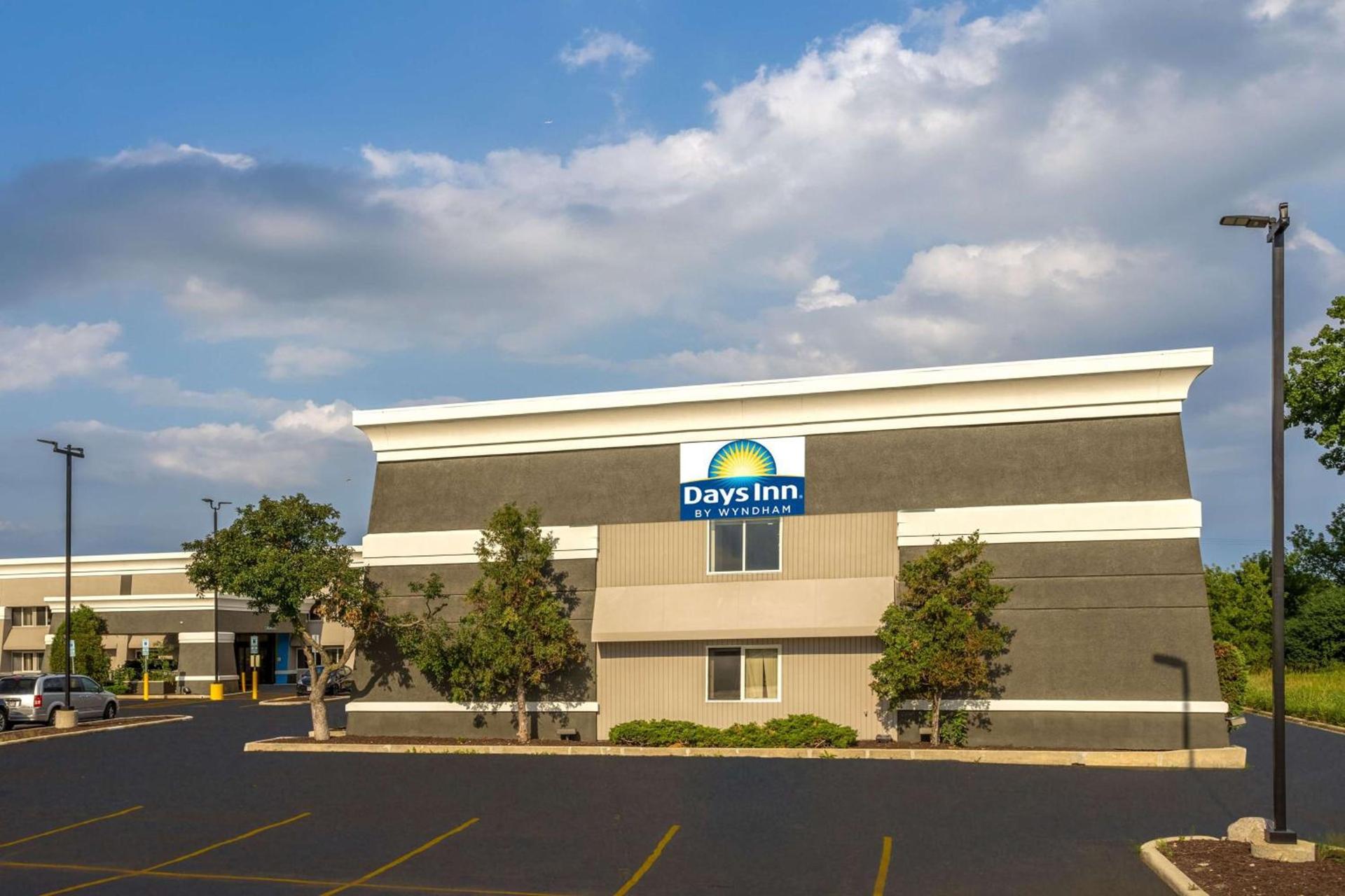 Days Inn by Wyndham Pleasant Prairie Kenosha — hotel in Kenosha