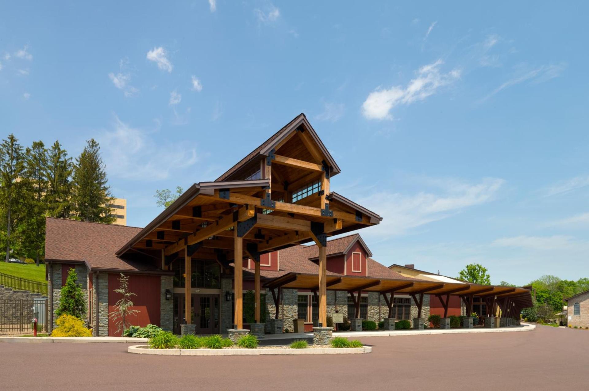 Pine Barn Inn — hotel in Danville