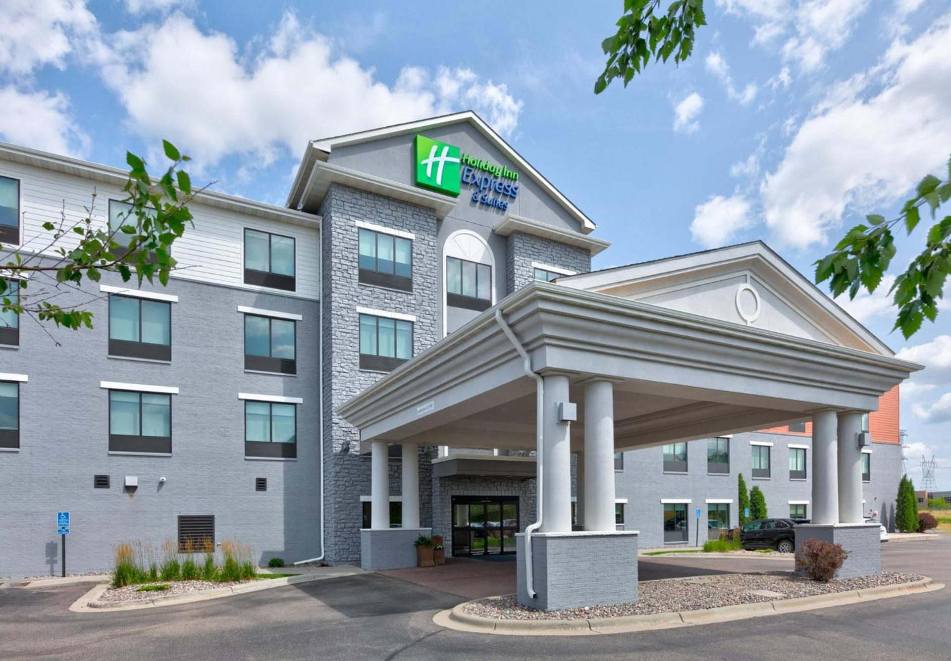 Holiday Inn Express Hotel & Suites Shakopee by IHG — hotel in Shakopee