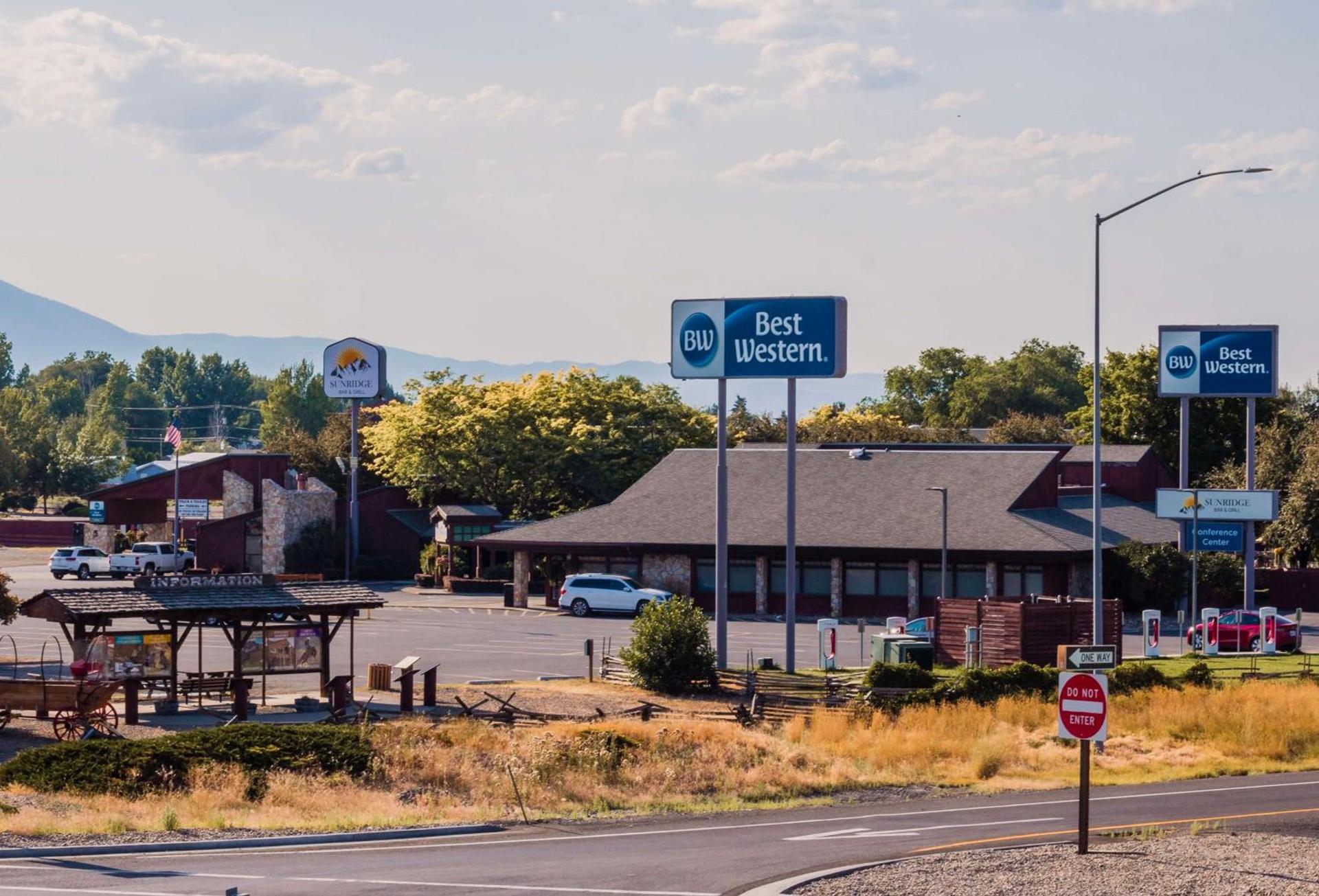 Best Western Sunridge Inn & Conference Center — hotel in Baker City