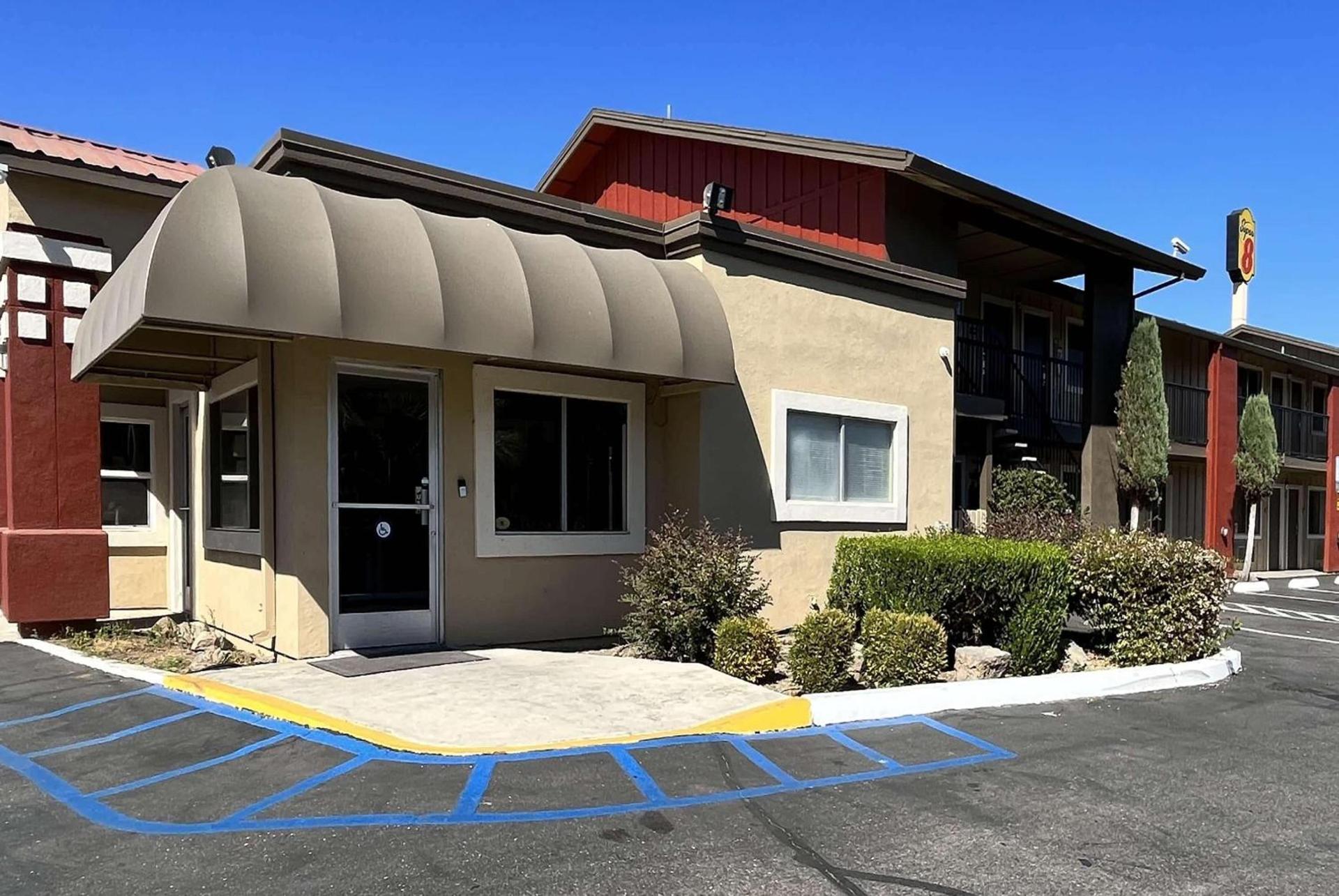Super 8 by Wyndham Red Bluff — hotel in Red Bluff