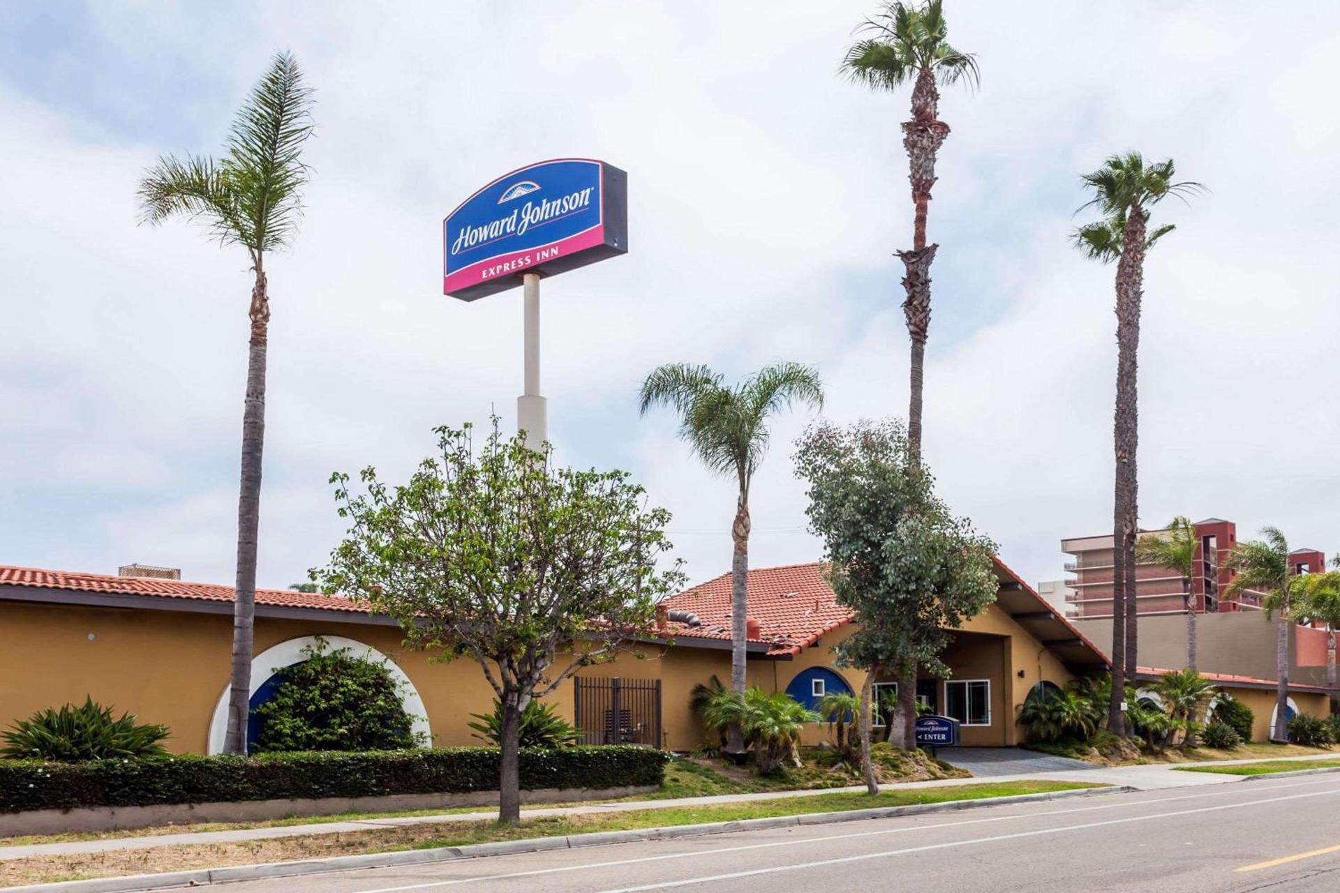 Howard Johnson by Wyndham National City/San Diego South — hotel in National City