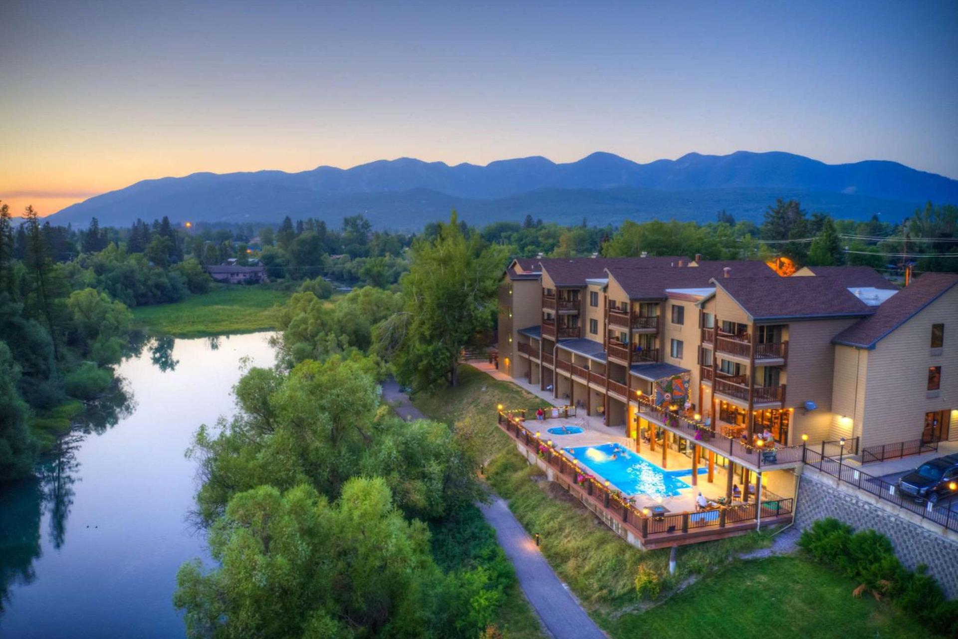 Whitefish Riverfront Hotel — hotel in Whitefish