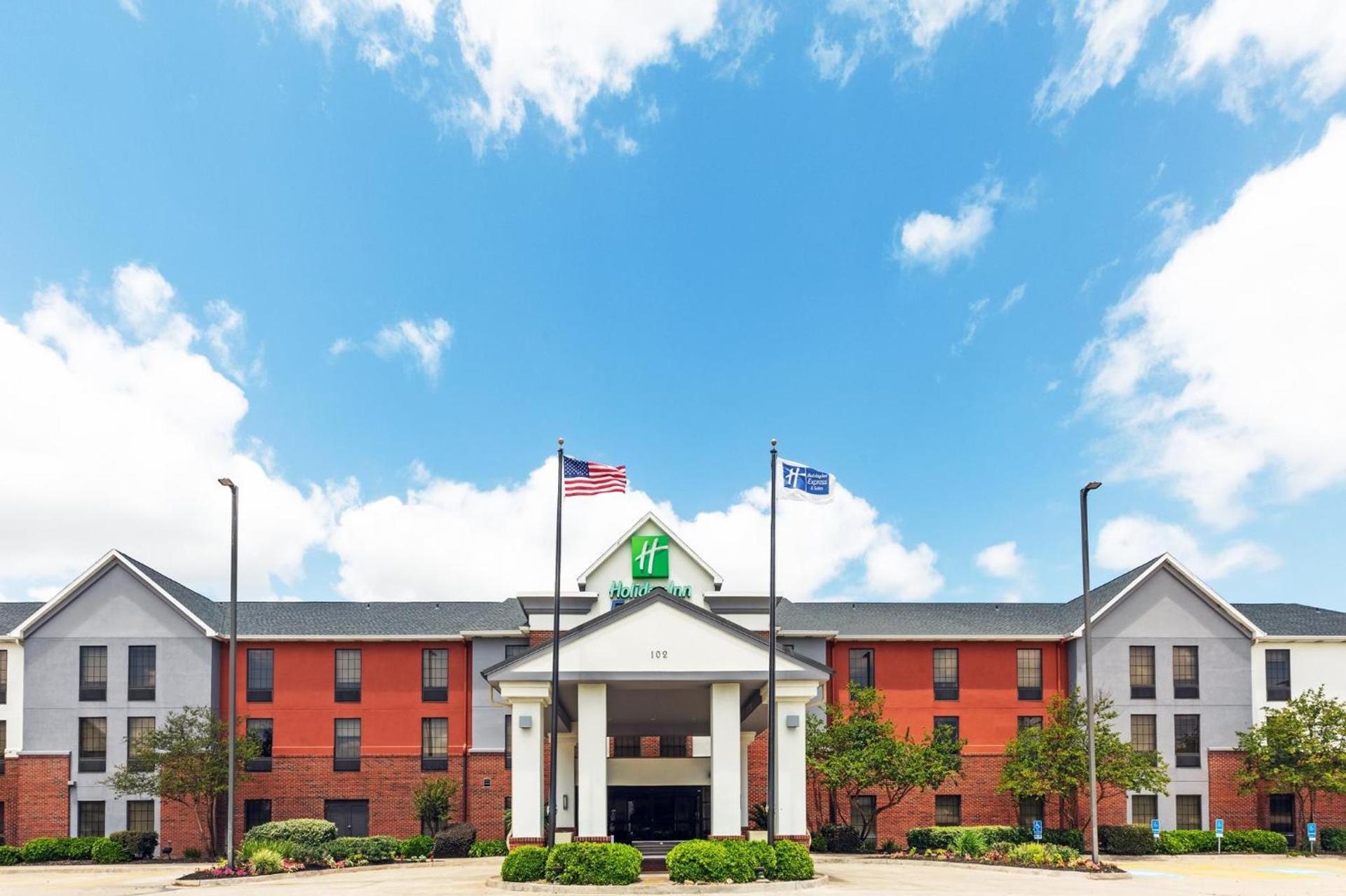 Holiday Inn Express & Suites Sulphur - Lake Charles by IHG — hotel in Sulphur