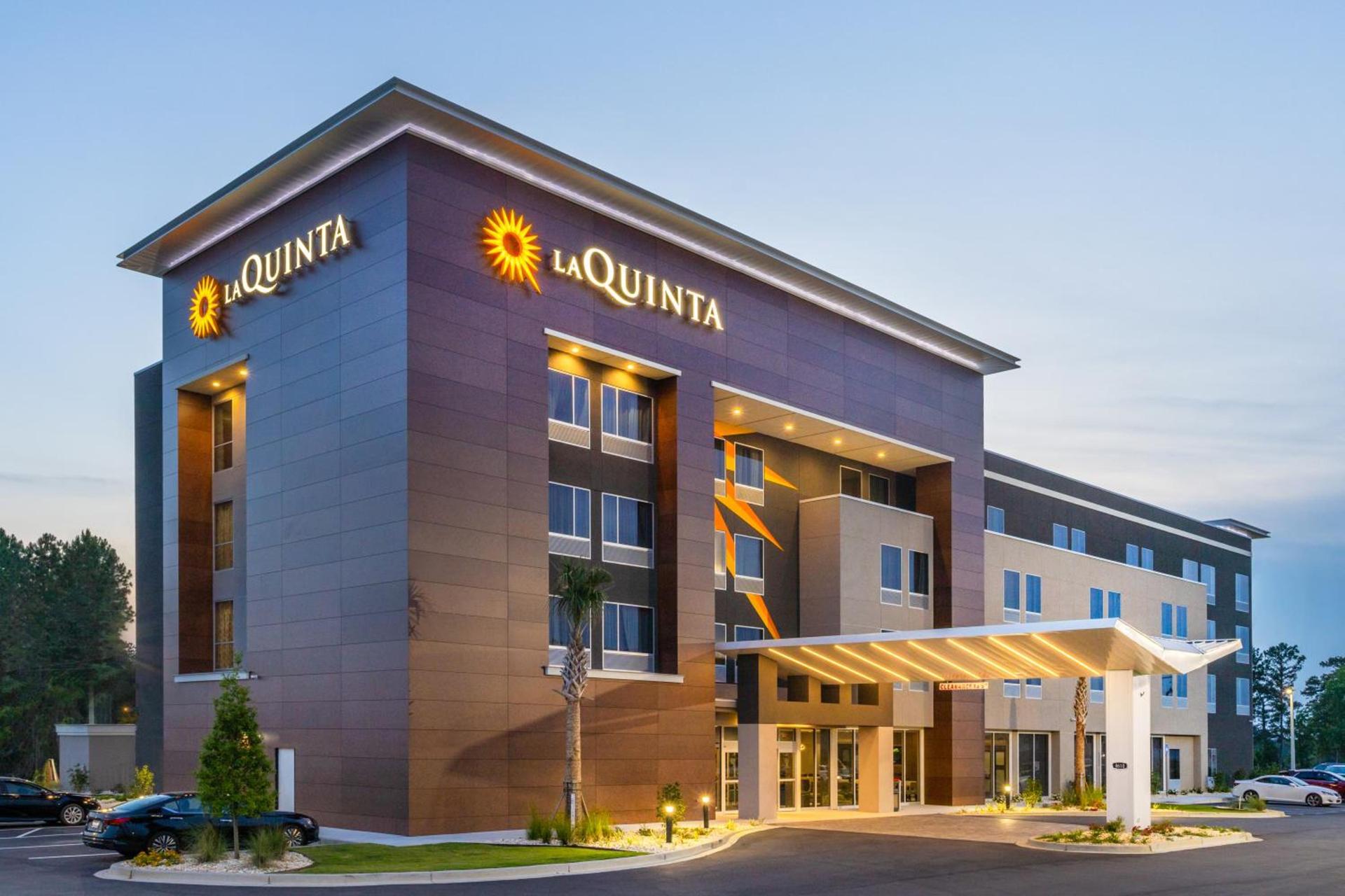 La Quinta Inn & Suites by Wyndham Valdosta — hotel in Valdosta