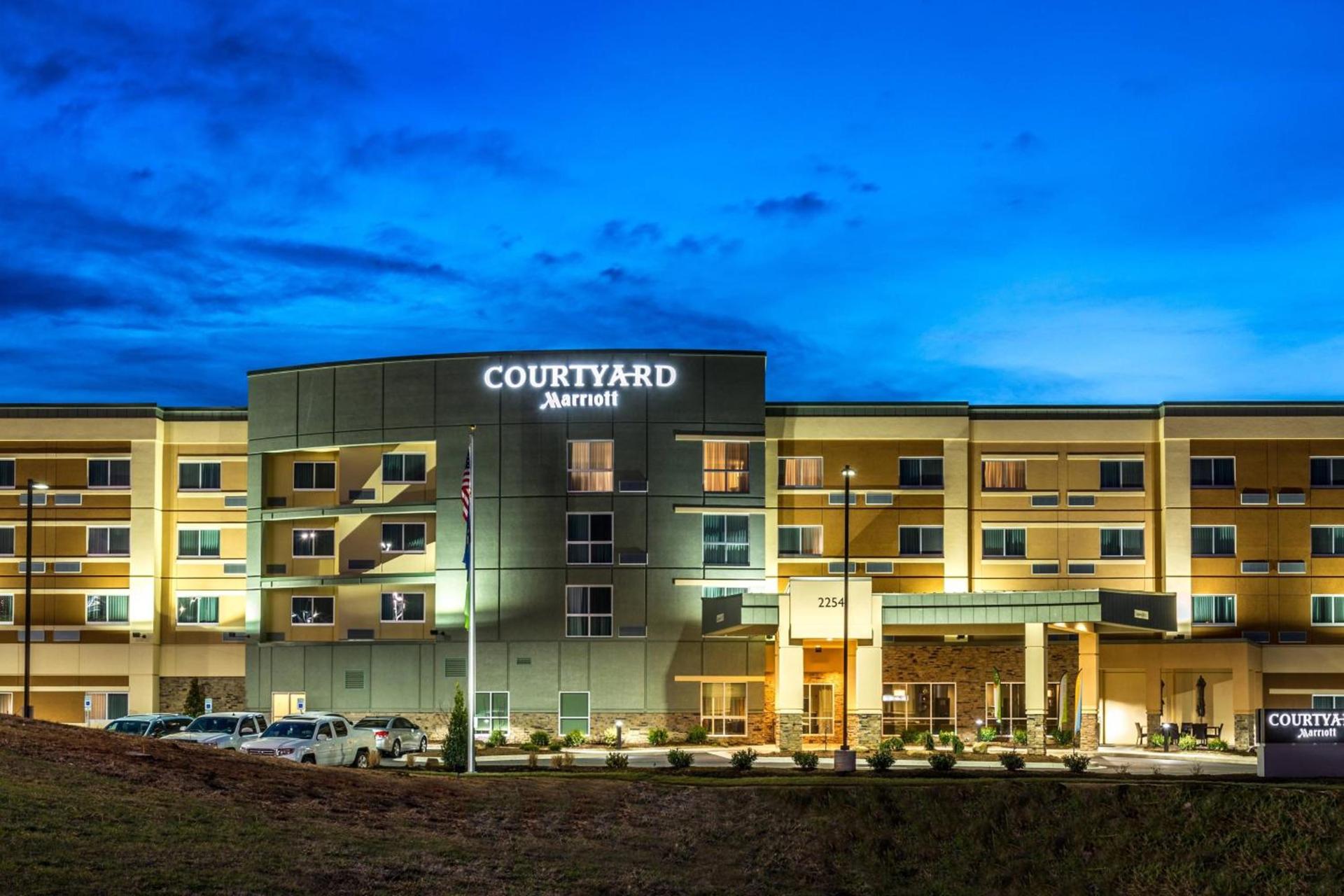 Courtyard by Marriott Somerset — hotel in Somerset