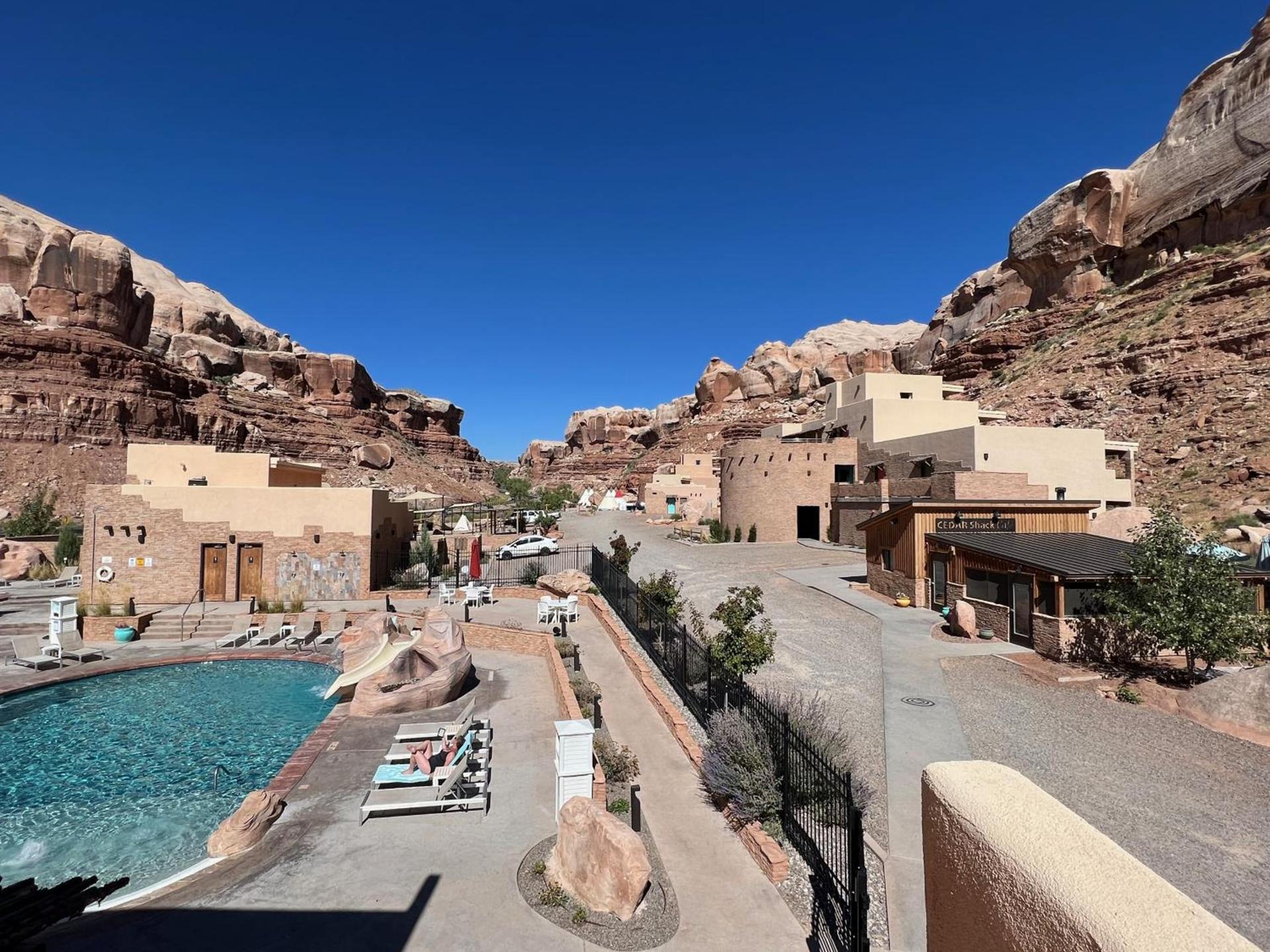 Bluff Dwellings Resort — hotel in Bluff