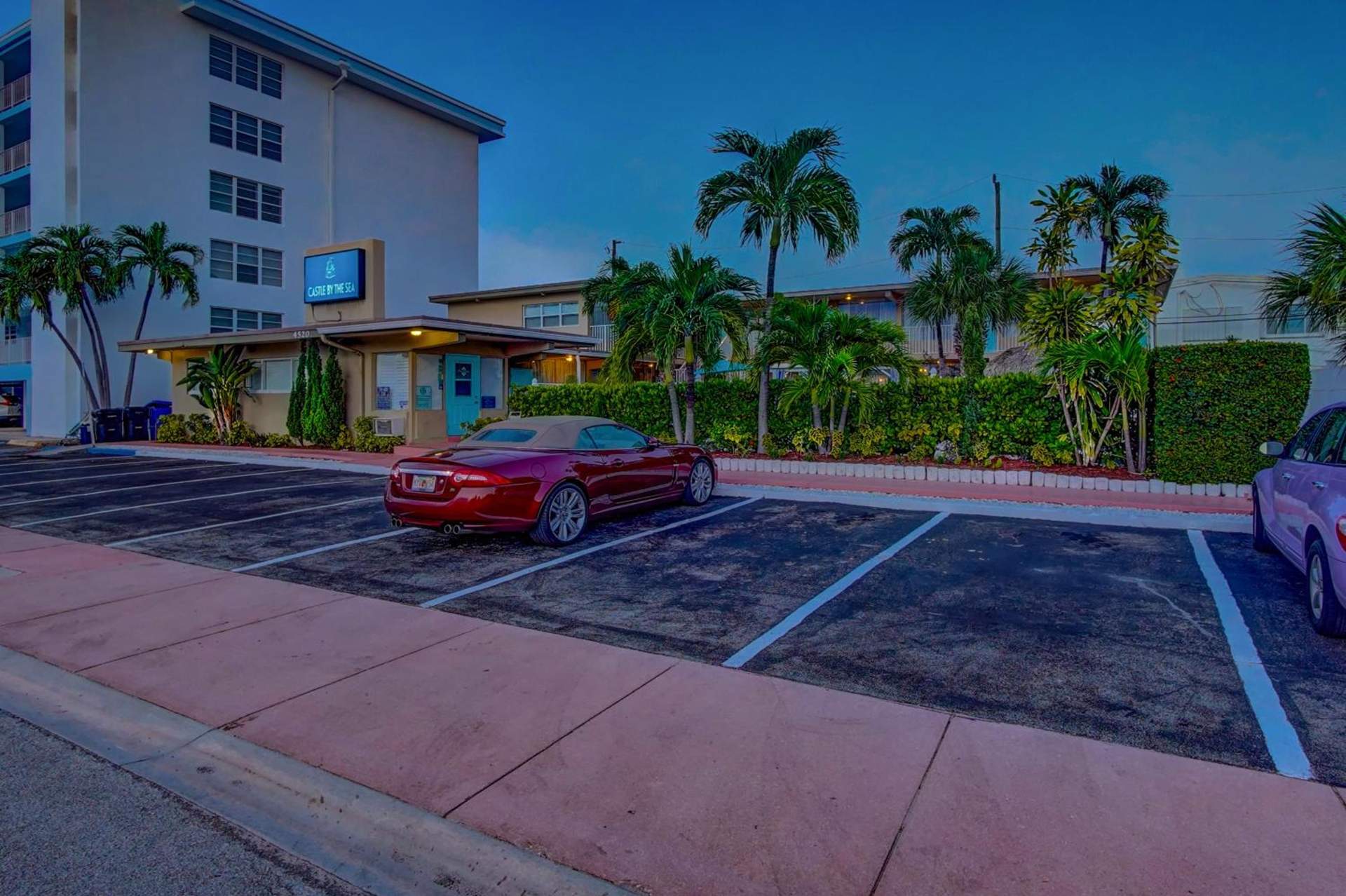 Castle by the Sea Motel