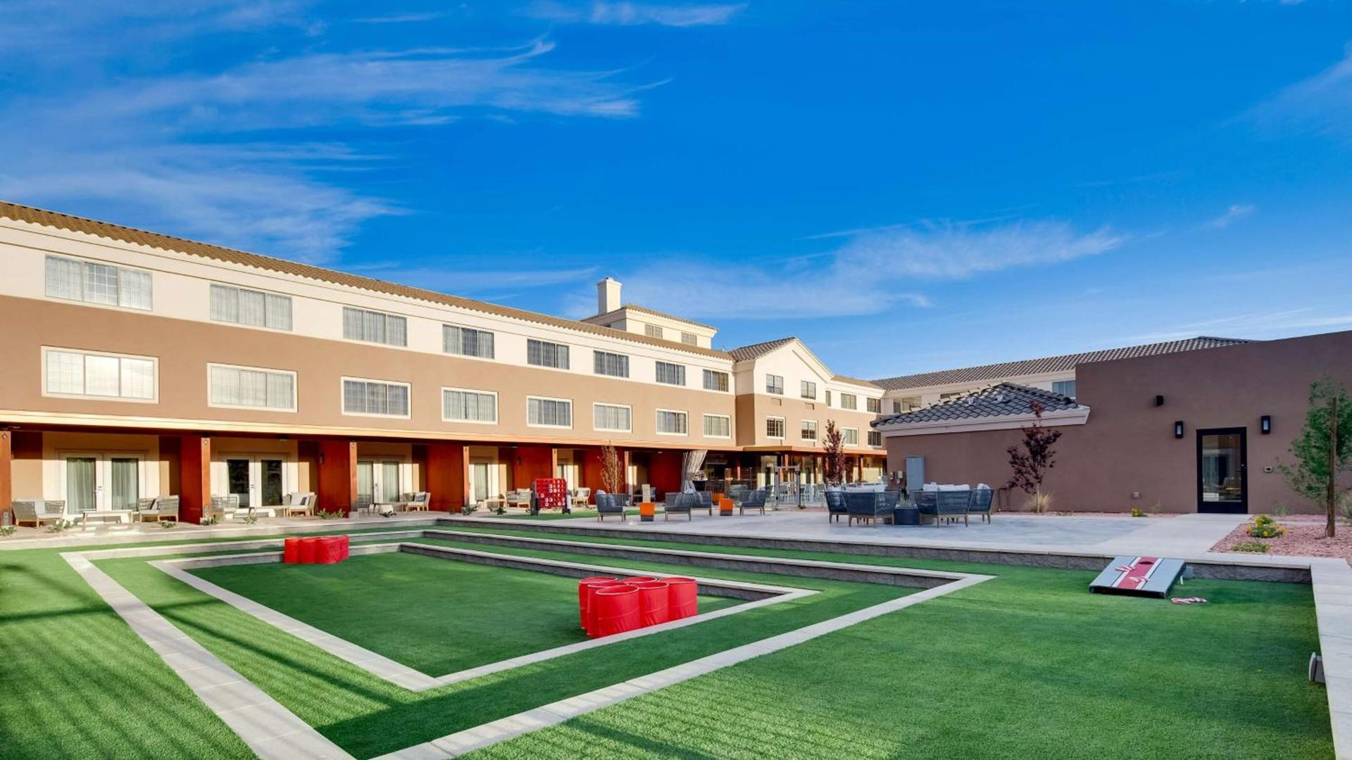 Aiden by Best Western Scottsdale North — hotel in Scottsdale