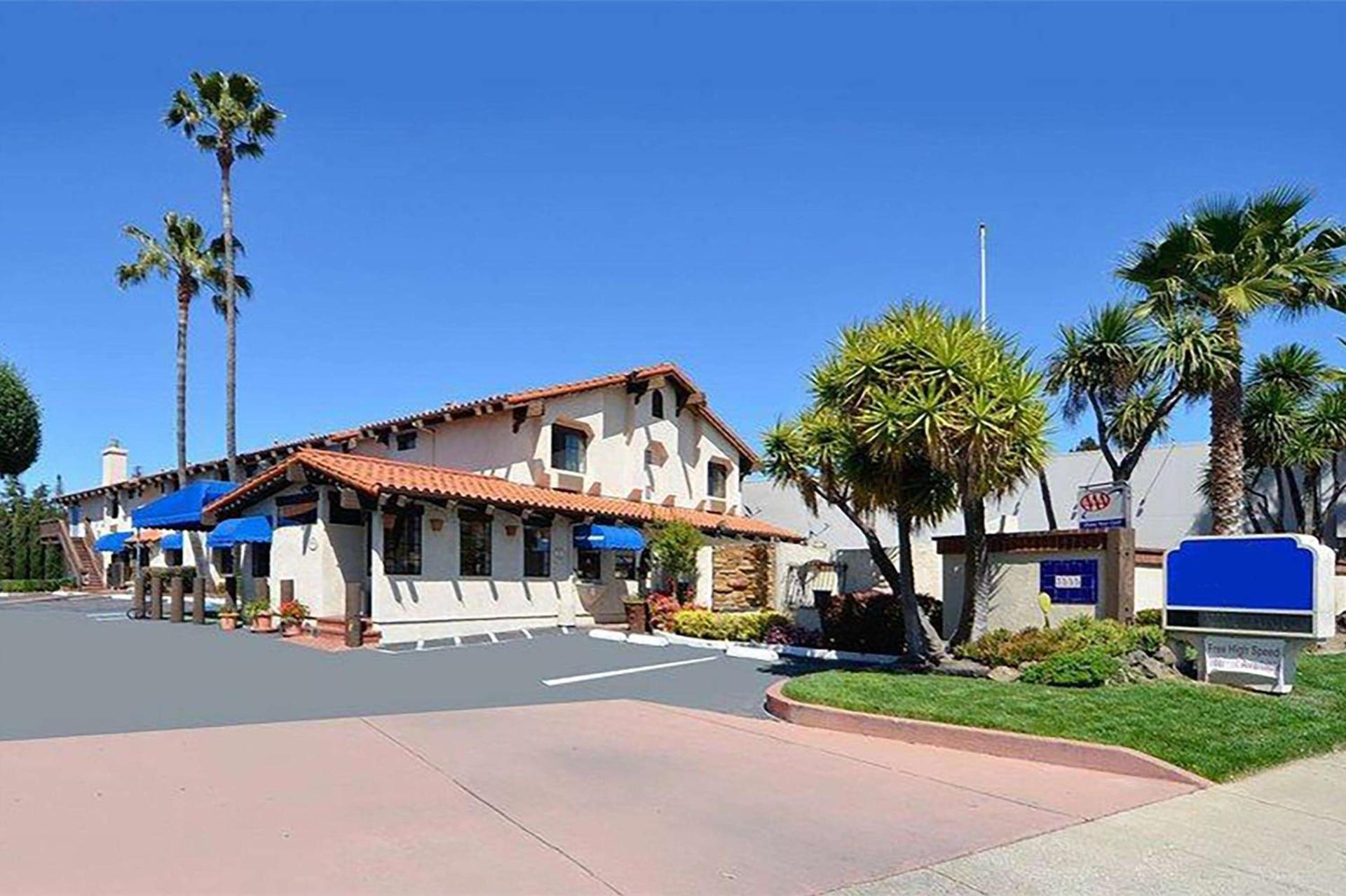 Travelodge by Wyndham Concord — hotel in Concord