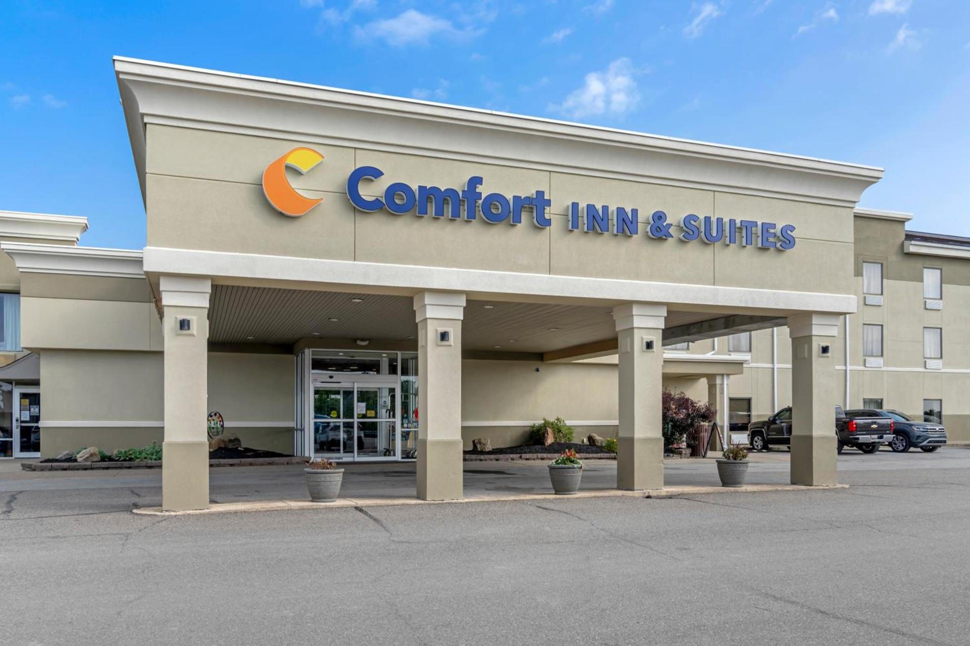 Comfort Inn & Suites Triadelphia - Wheeling — hotel in Triadelphia