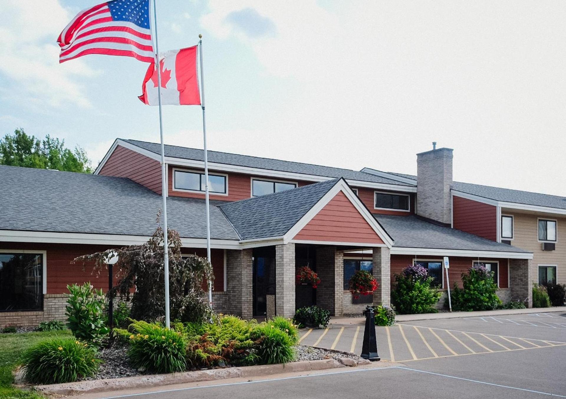 AmericInn by Wyndham Ironwood — hotel in Ironwood