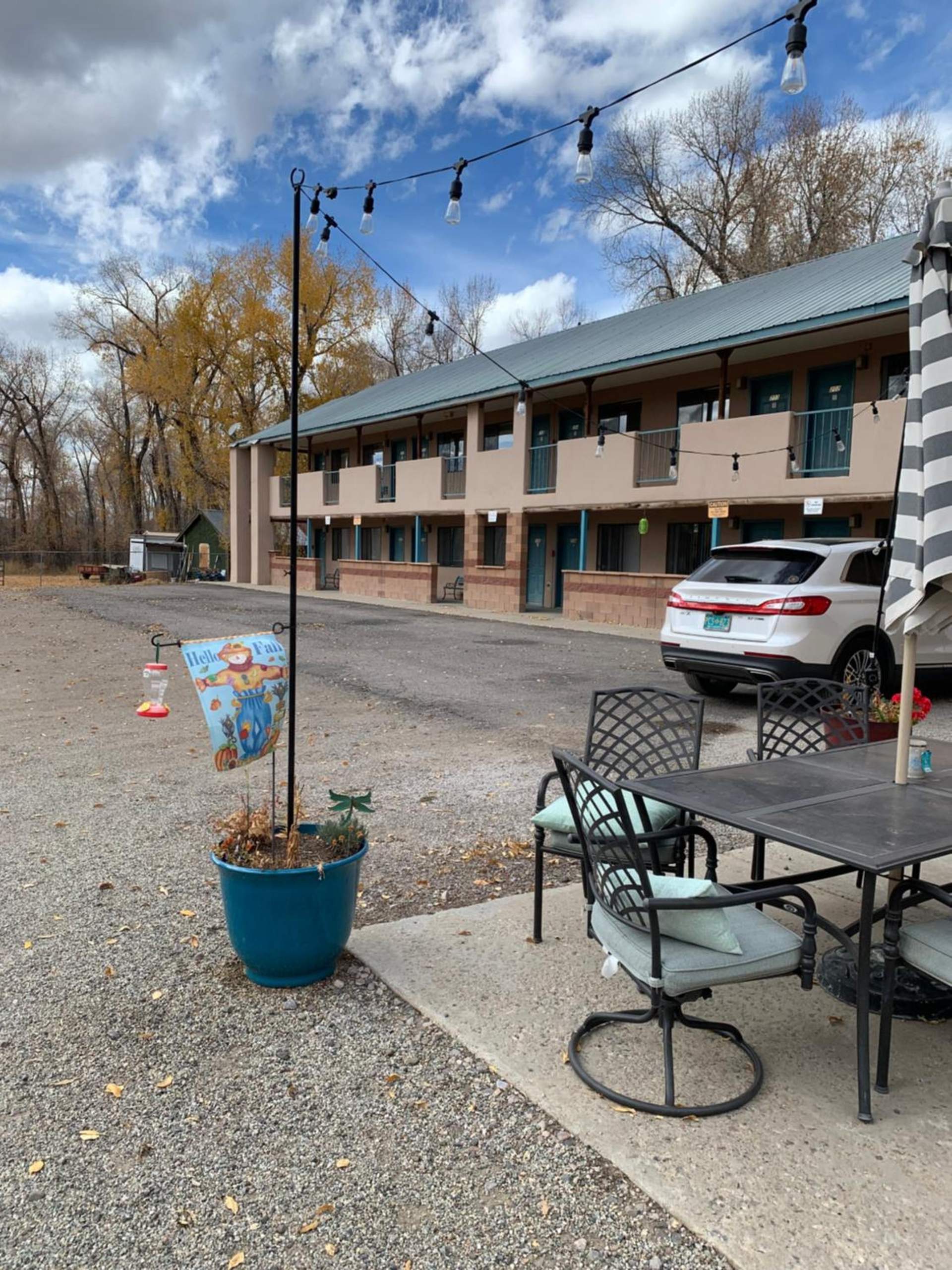 Down Home Lodge & Family RV Resort