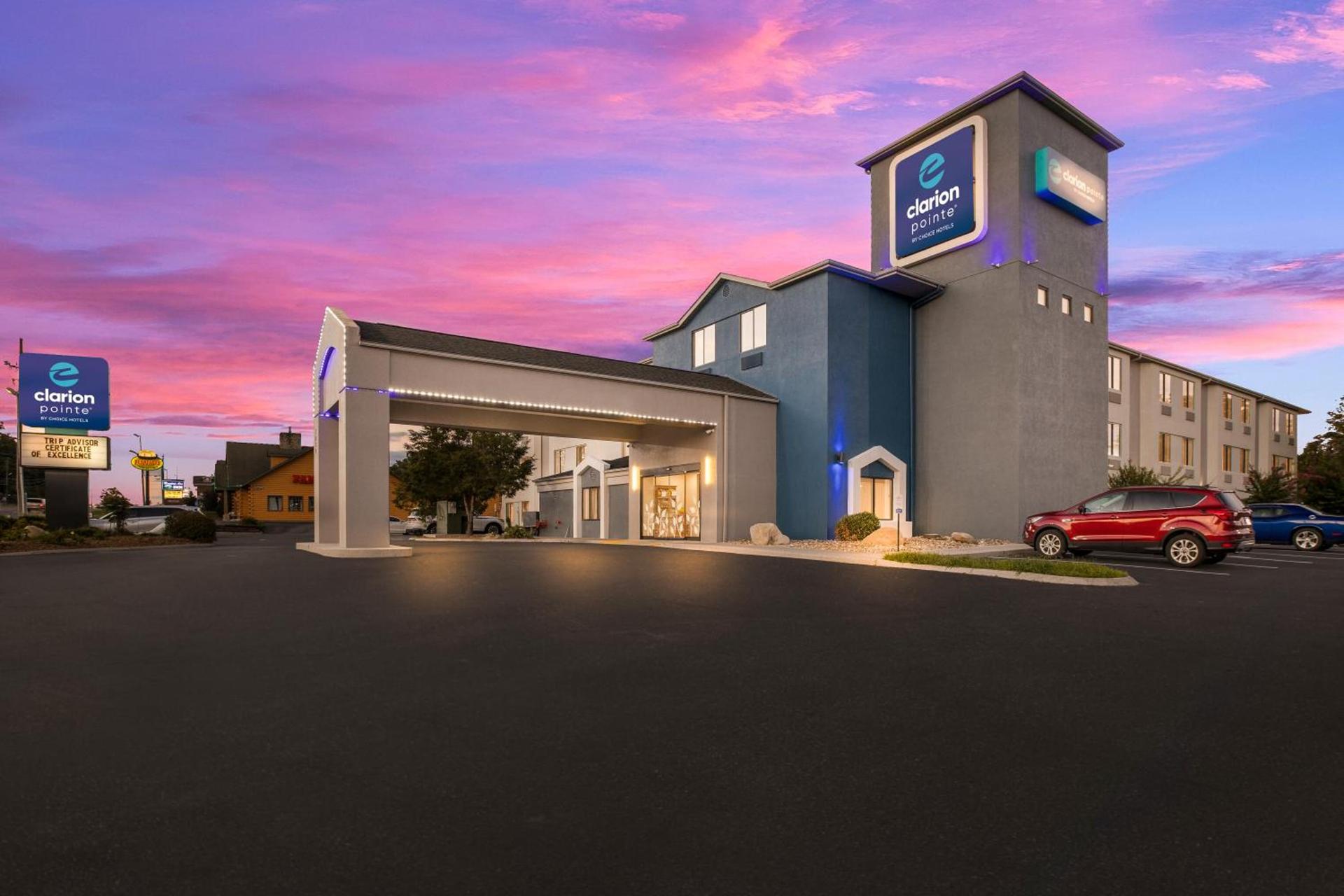 Clarion Pointe Sevierville-Pigeon Forge — hotel in Sevierville