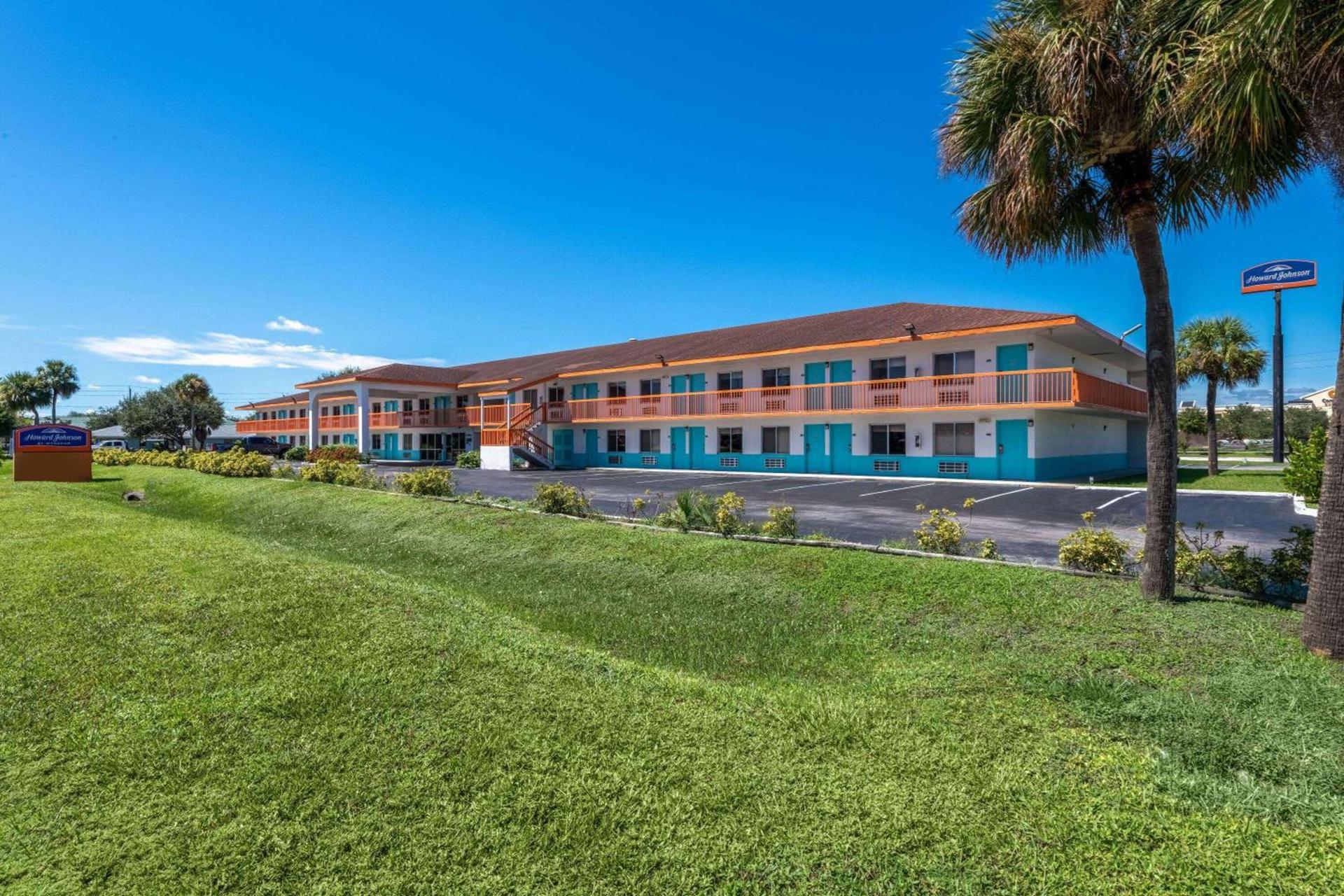 Howard Johnson by Wyndham Vero Beach/I-95 — hotel in Vero Beach